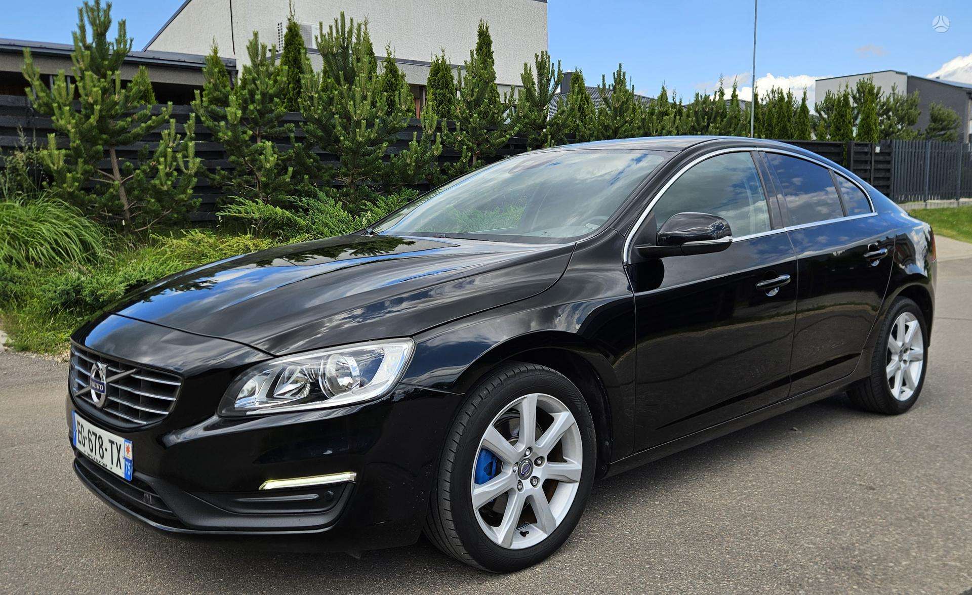 Volvo S60.