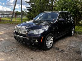 BMW X5.