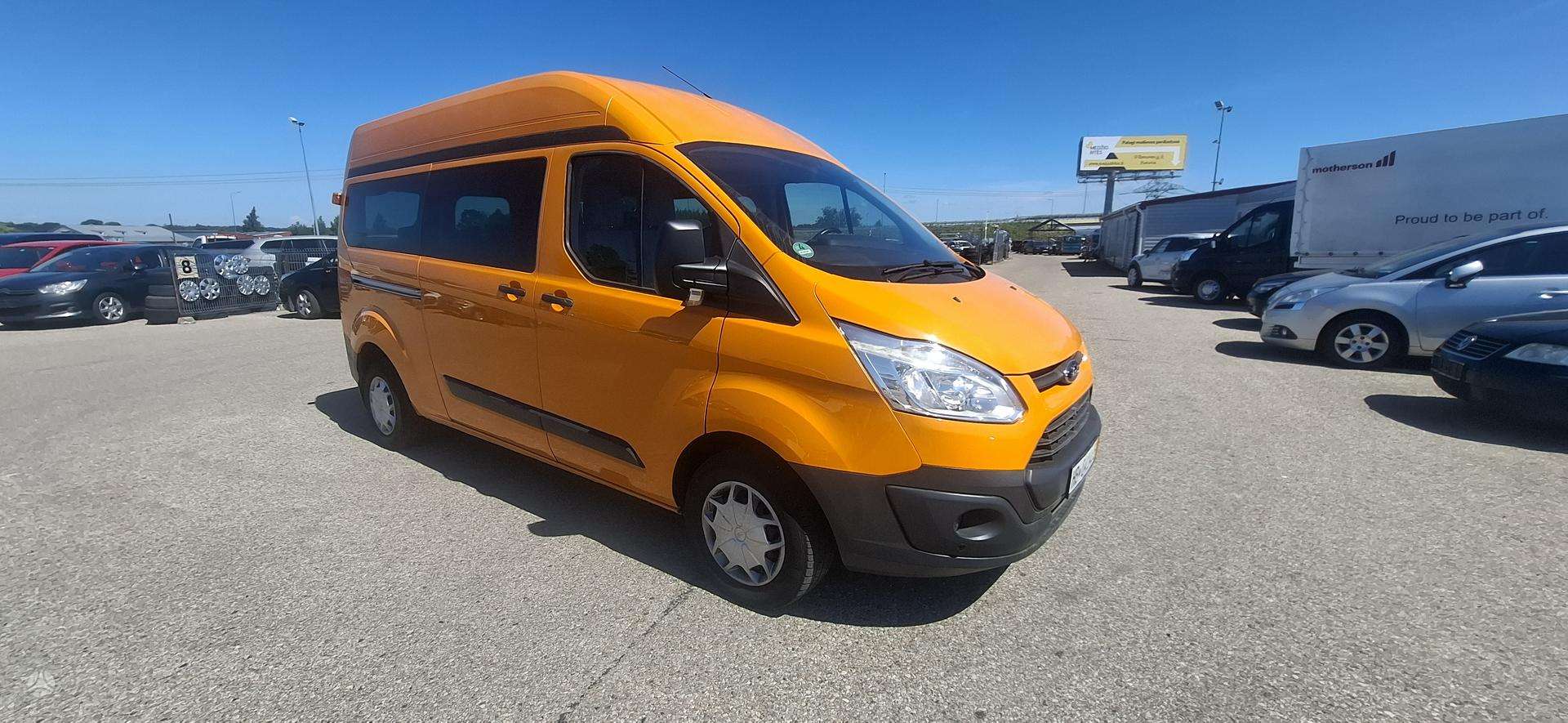 Ford Transit Custom.