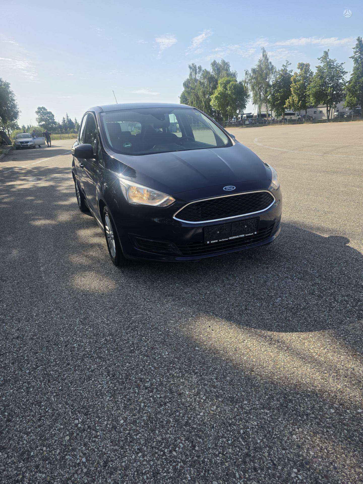 Ford C-MAX.