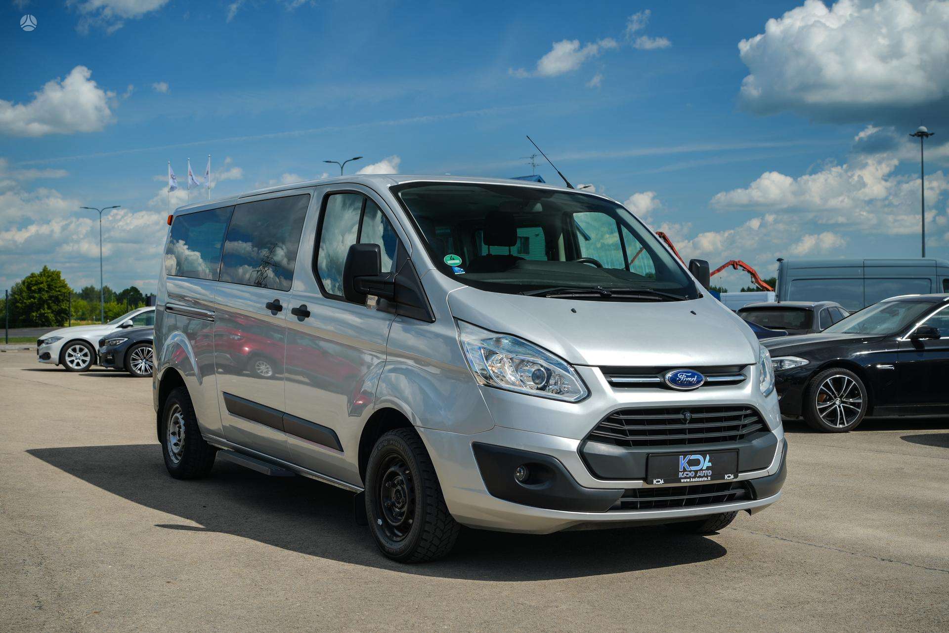 Ford Transit Custom.