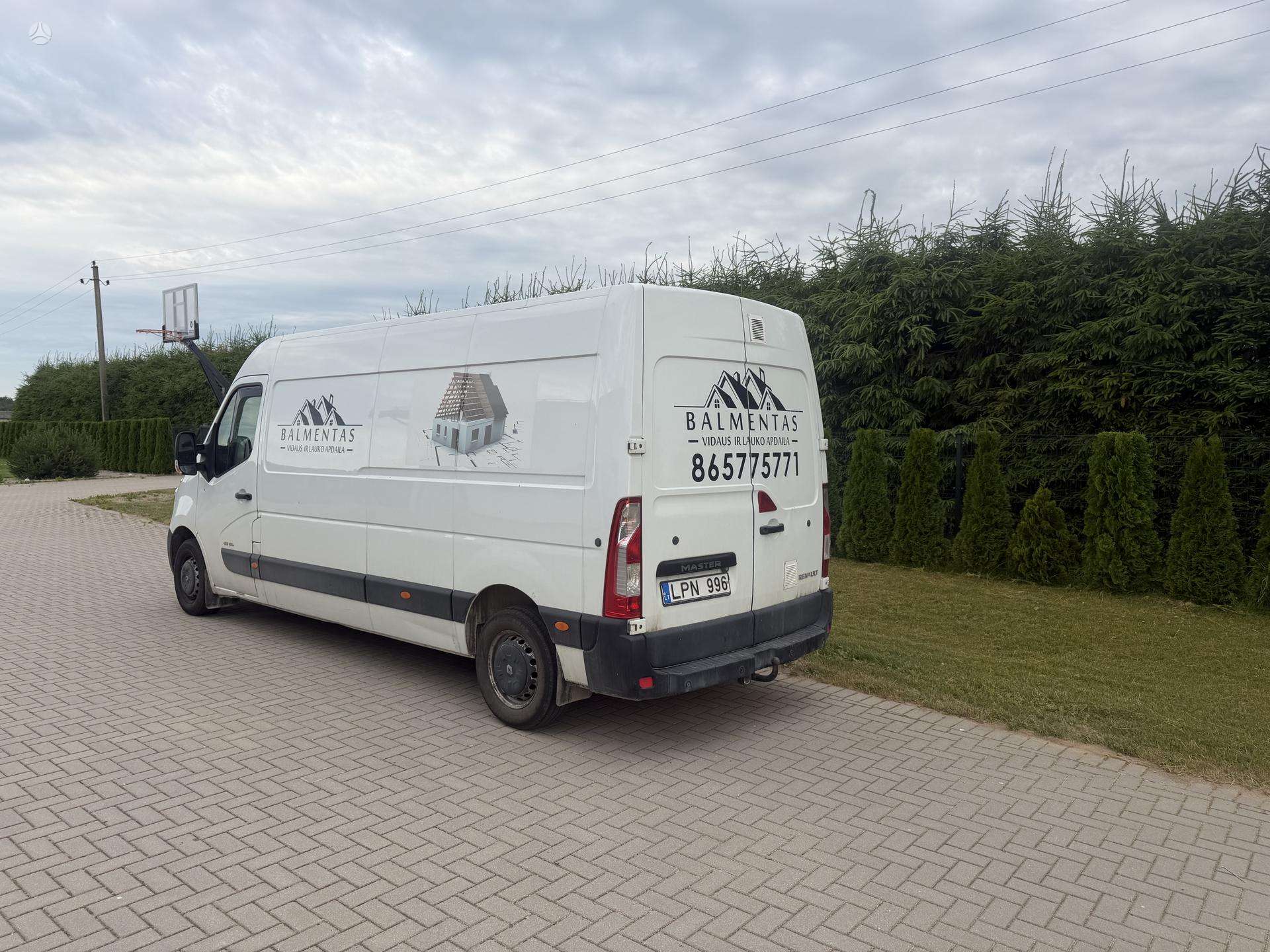 Renault Master.