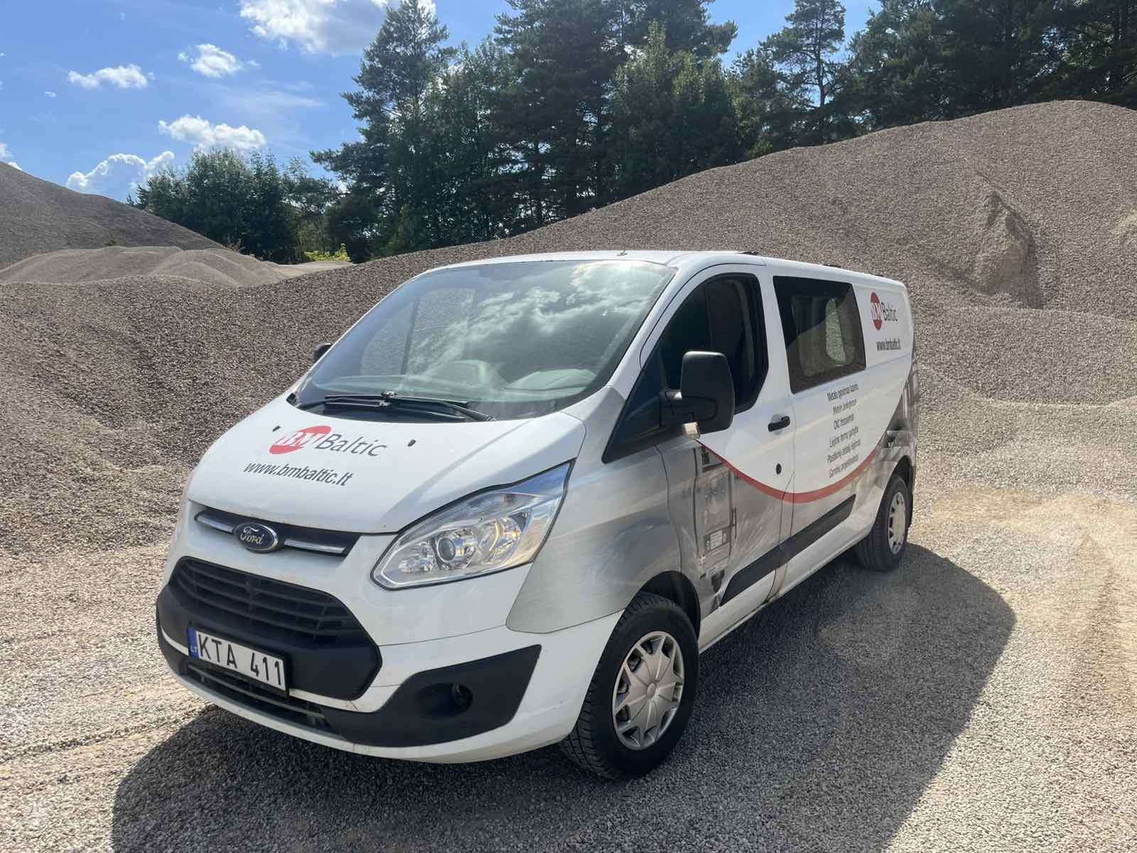 Ford Transit Custom.