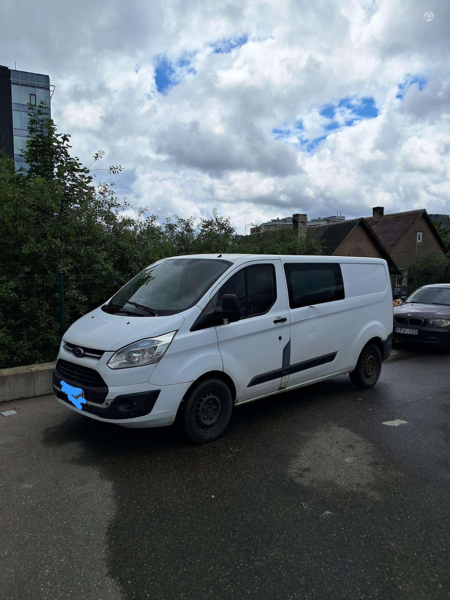 Ford Transit Custom.