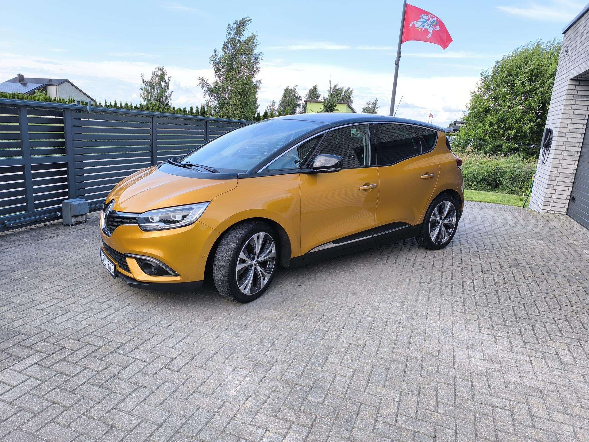 Renault Scenic.