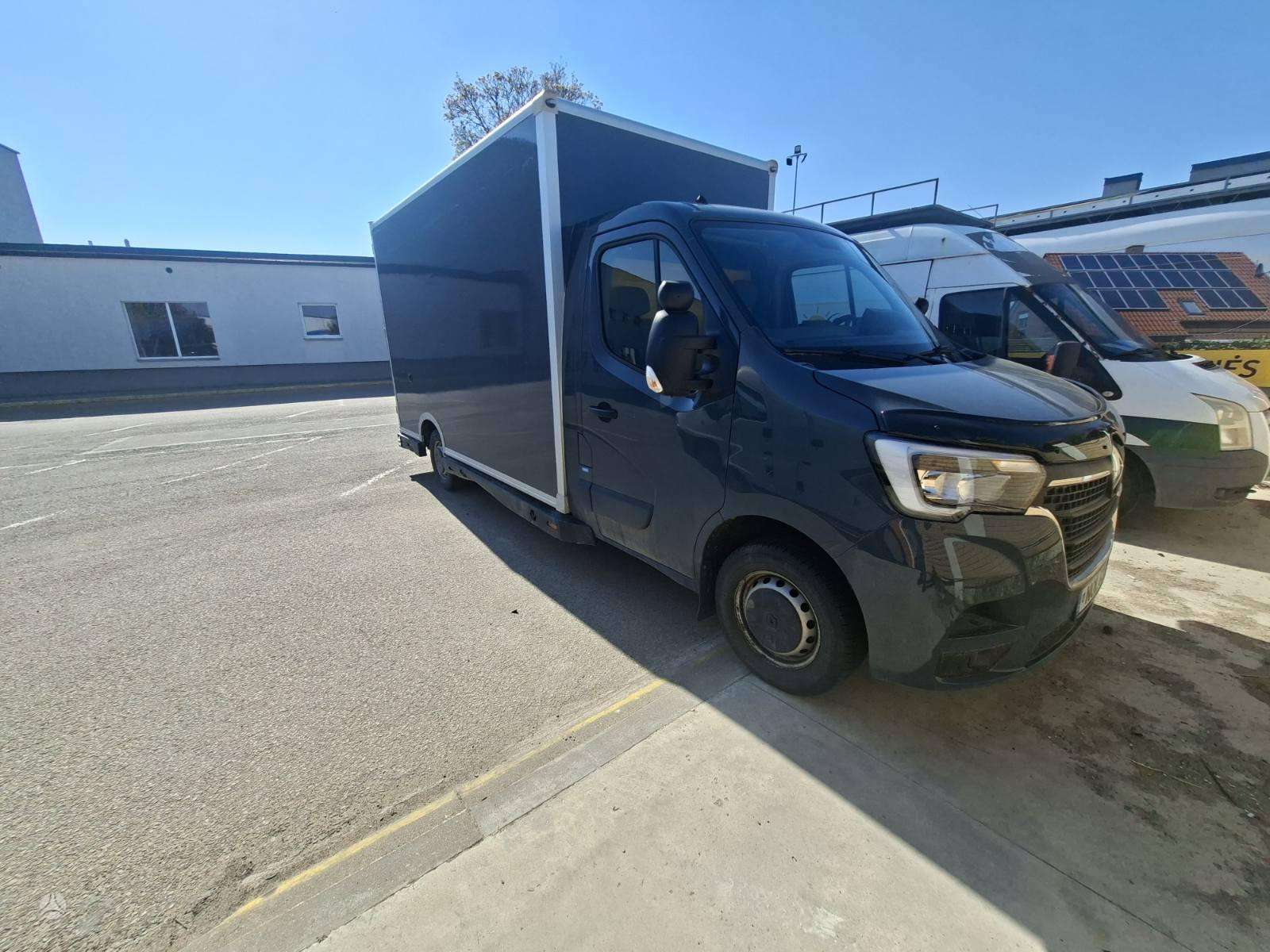 Renault Master.
