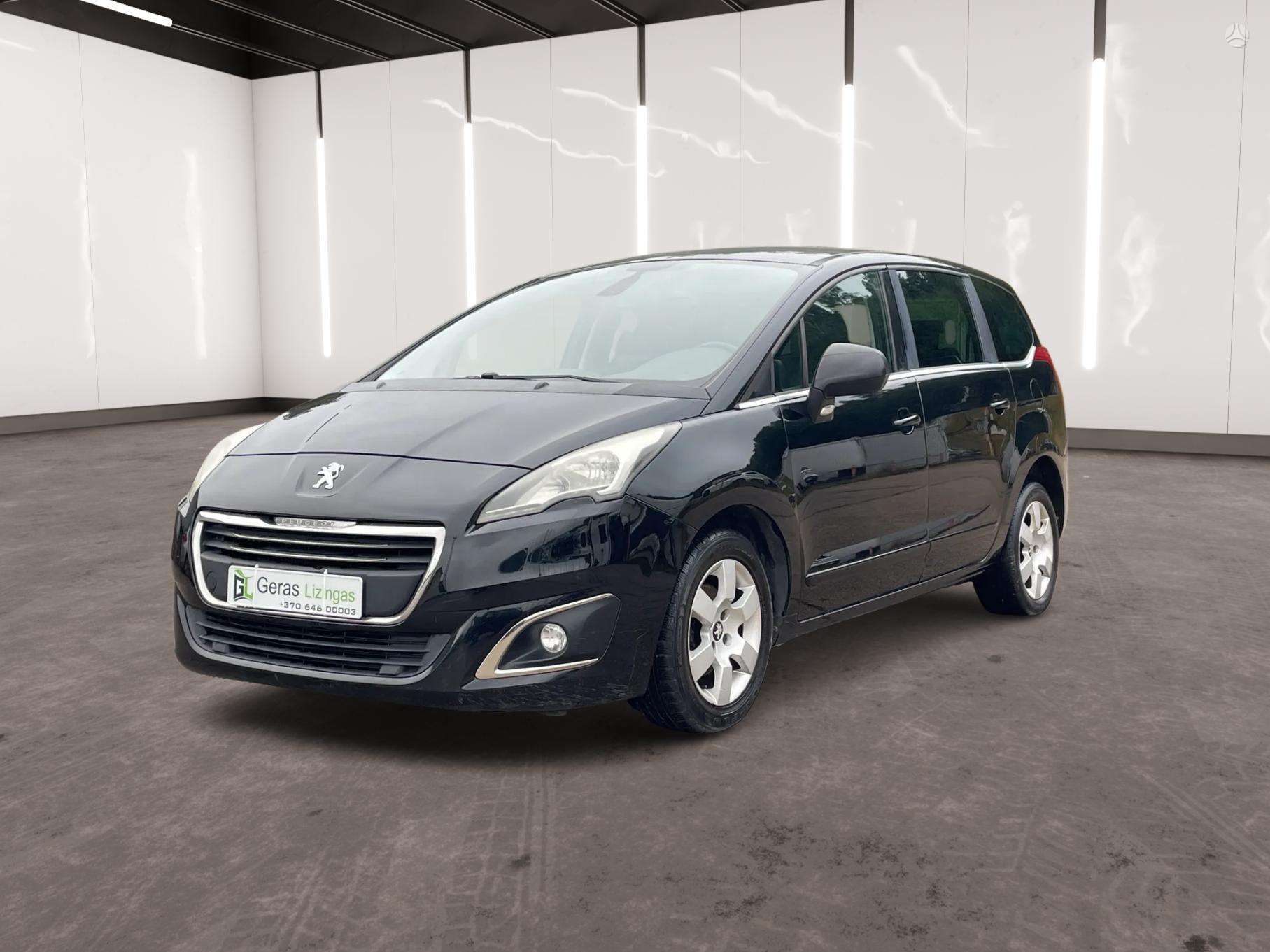 Peugeot 5008.