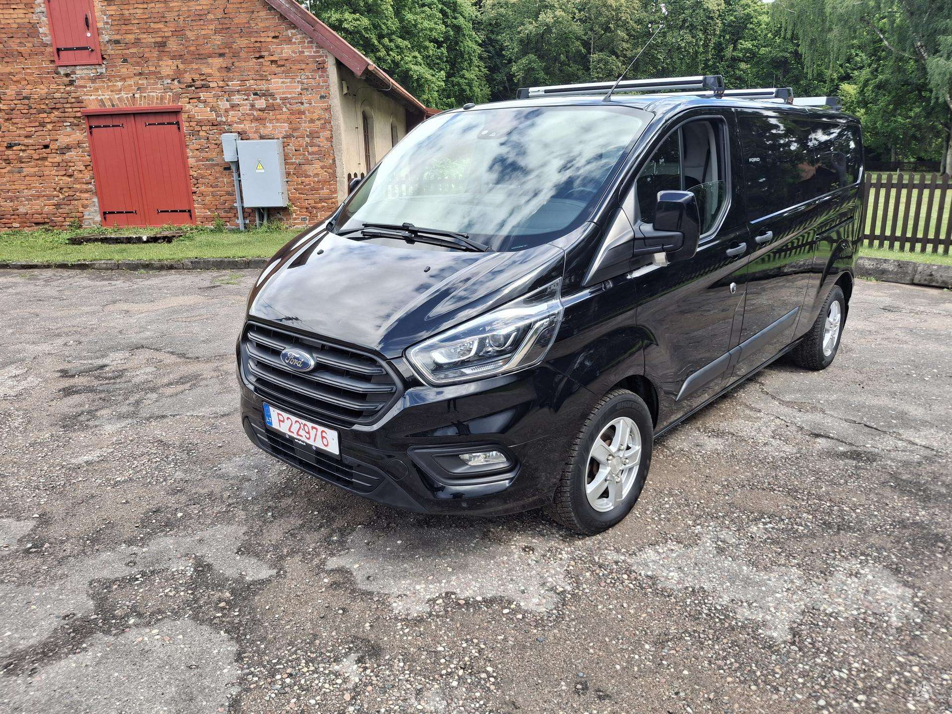 Ford Transit Custom.