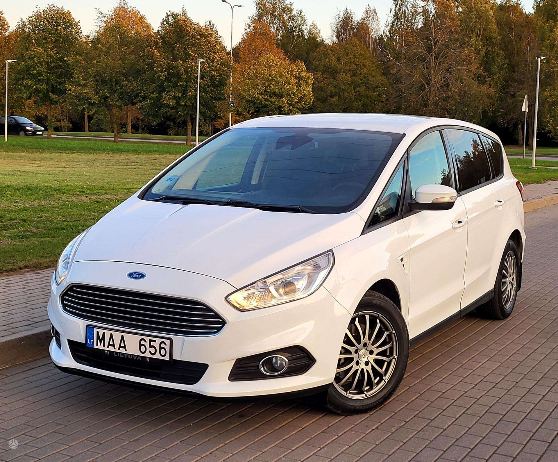 Ford S-MAX.