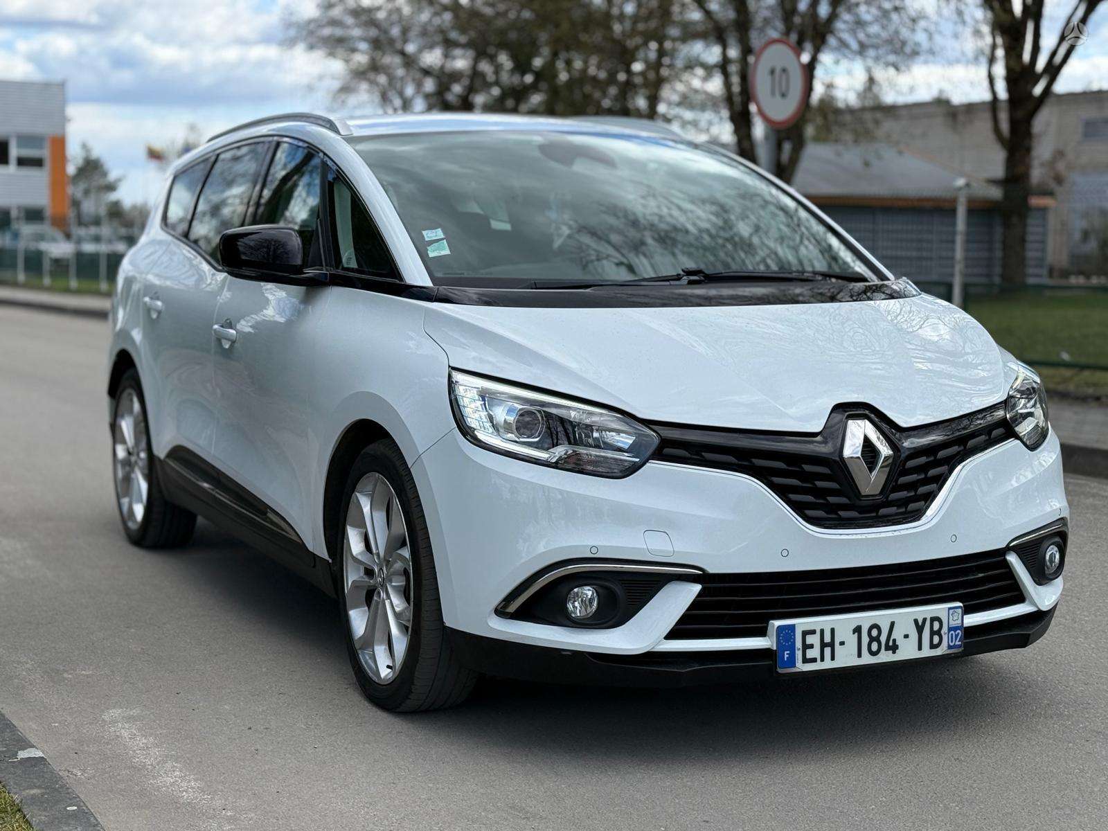 Renault Grand Scenic.