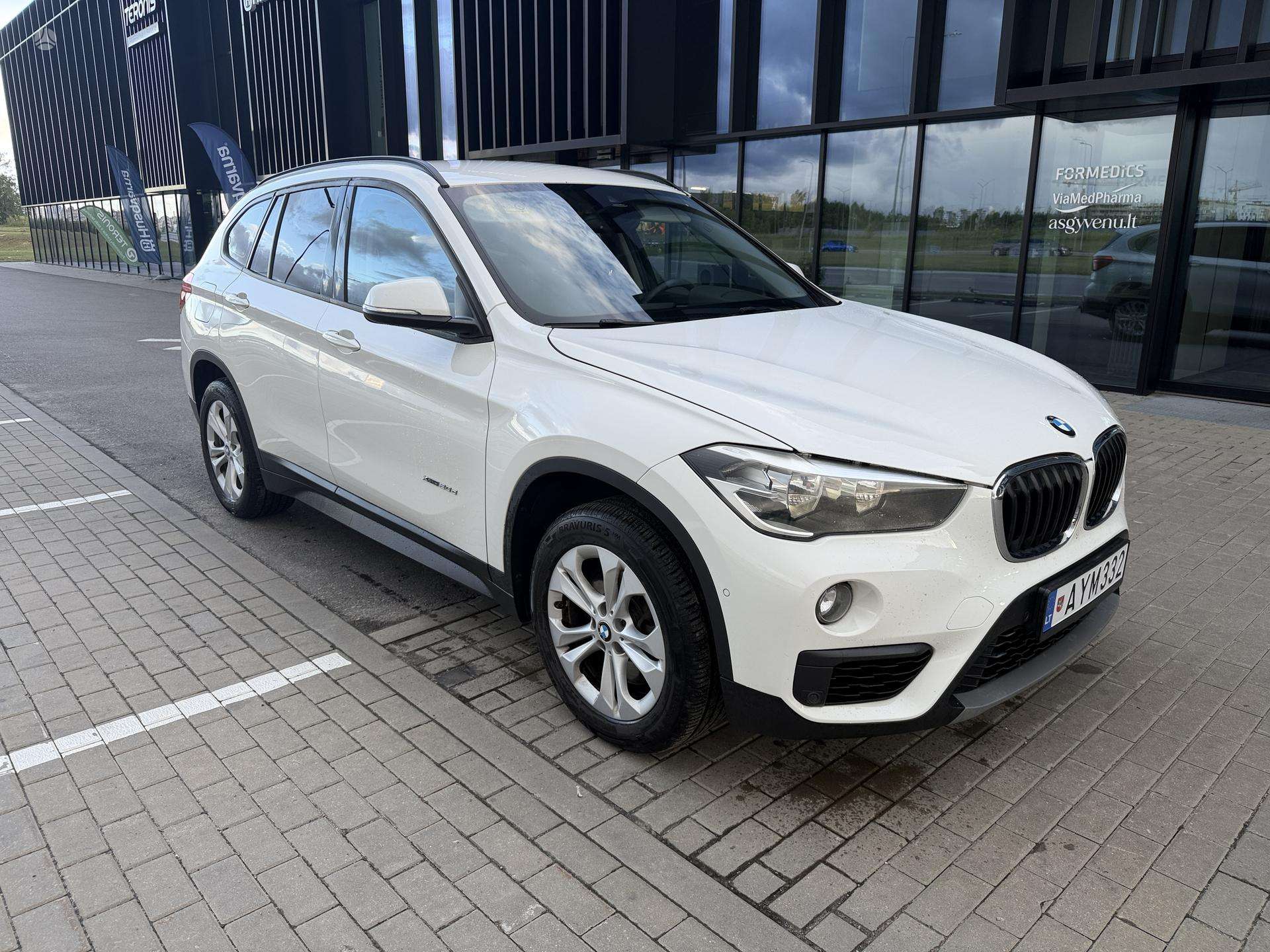 BMW X1