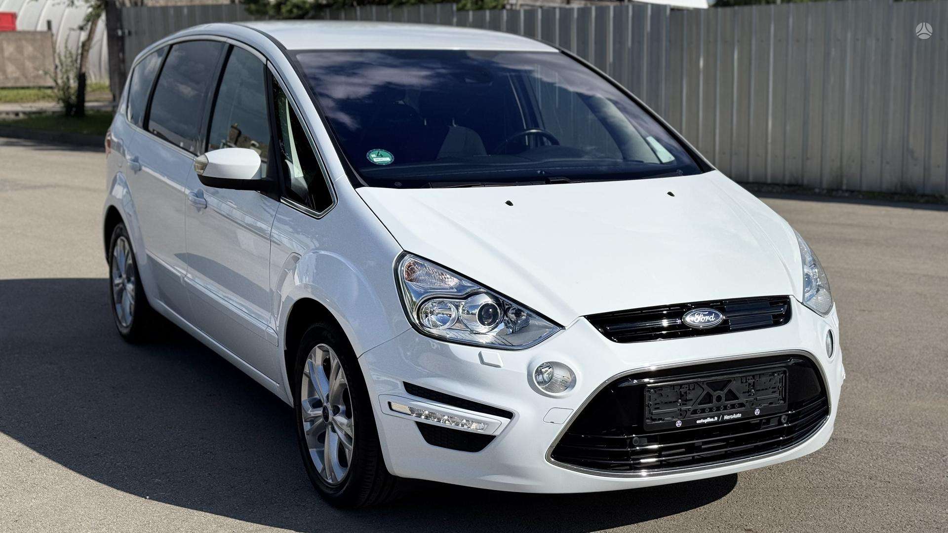 Ford S-MAX.
