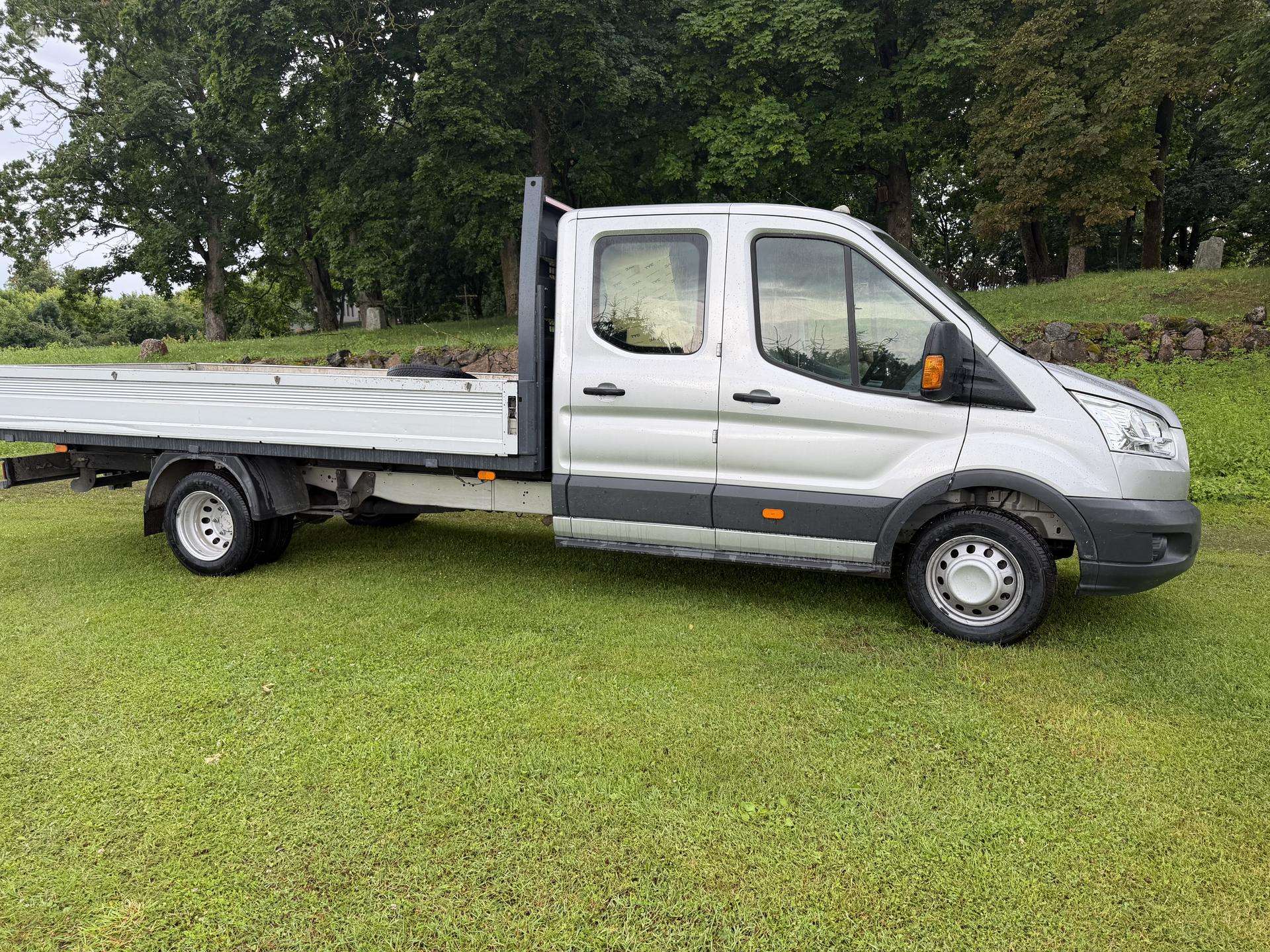Ford Transit.