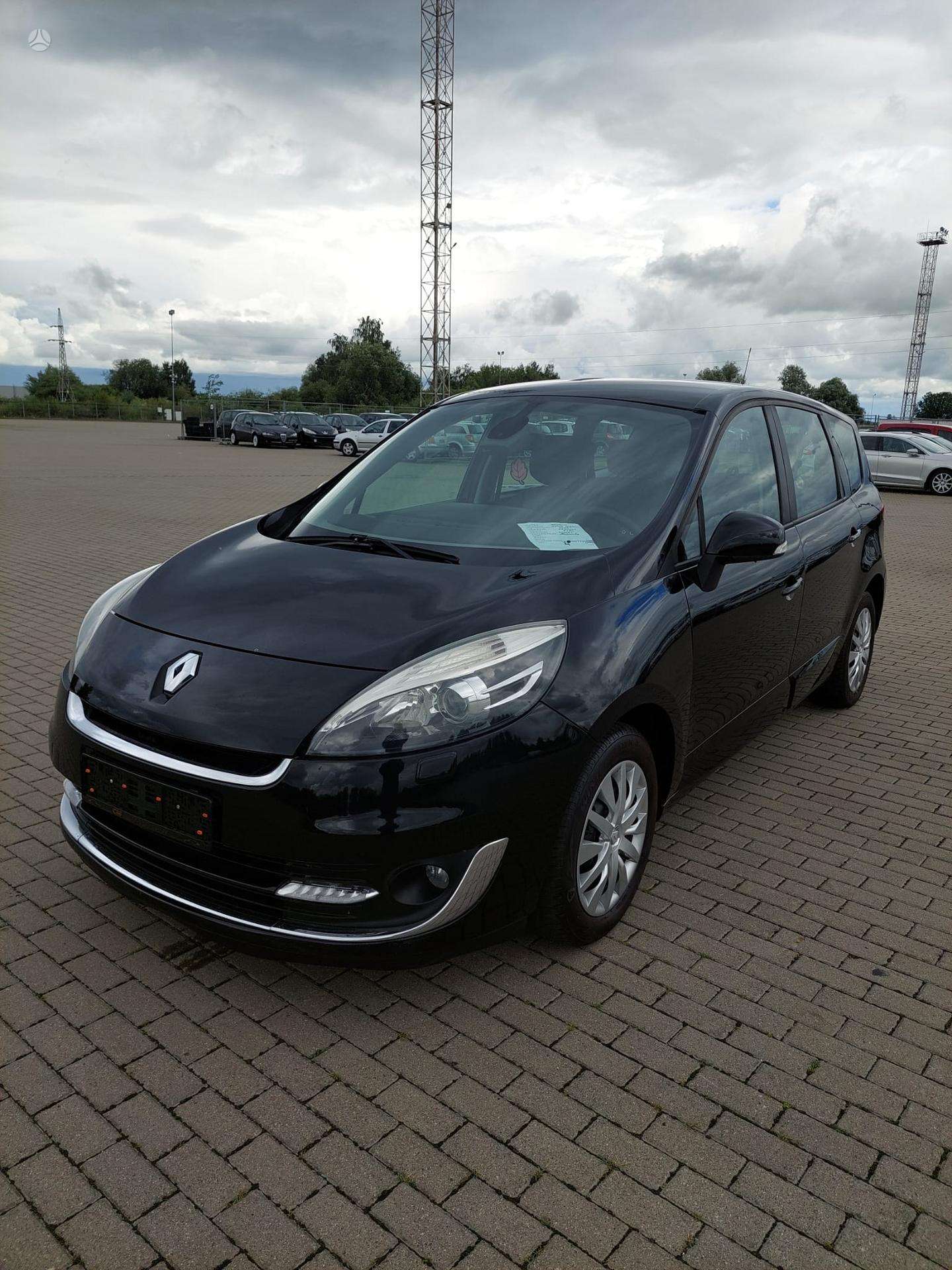 Renault Grand Scenic.