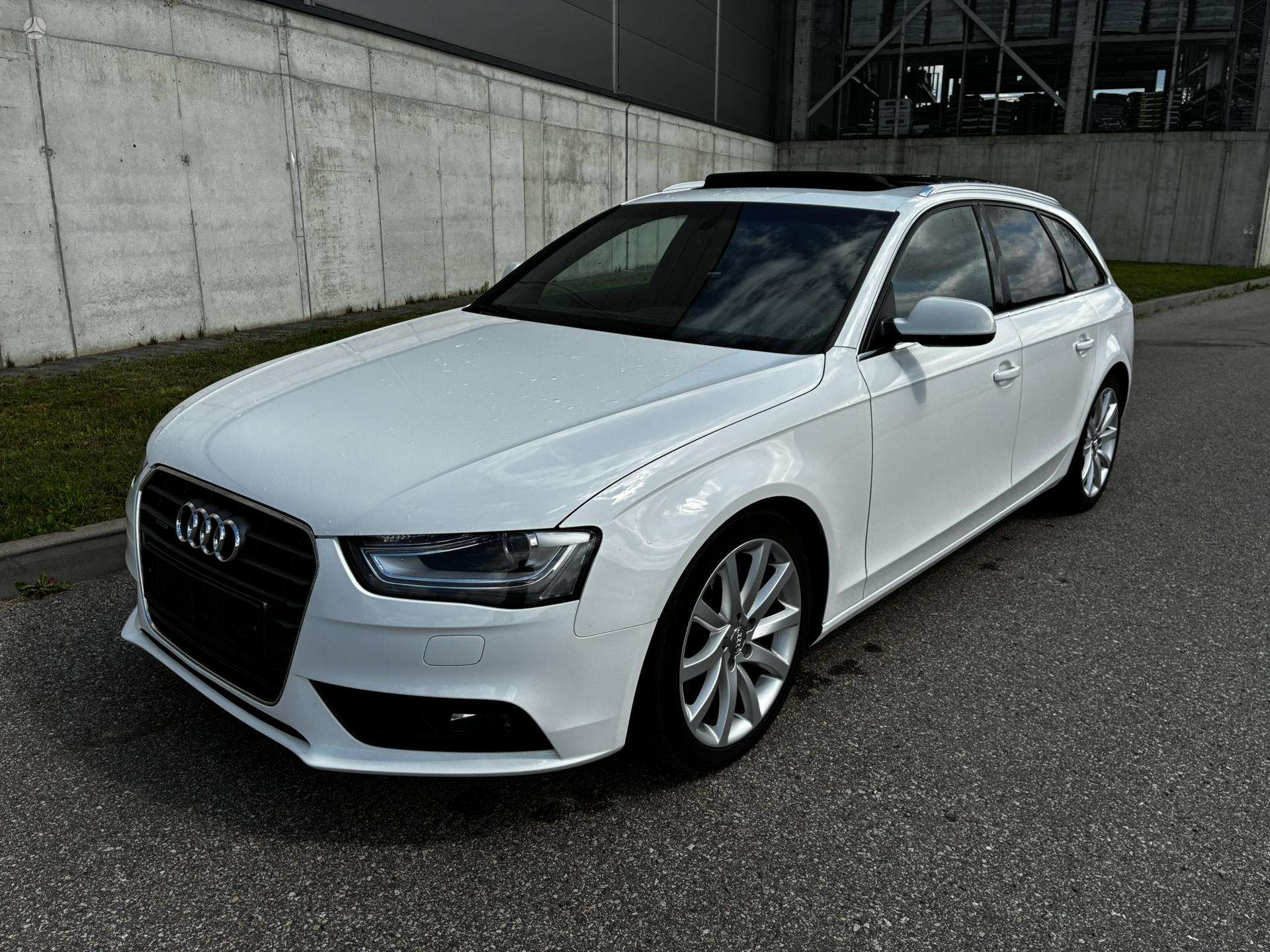 Audi A4.