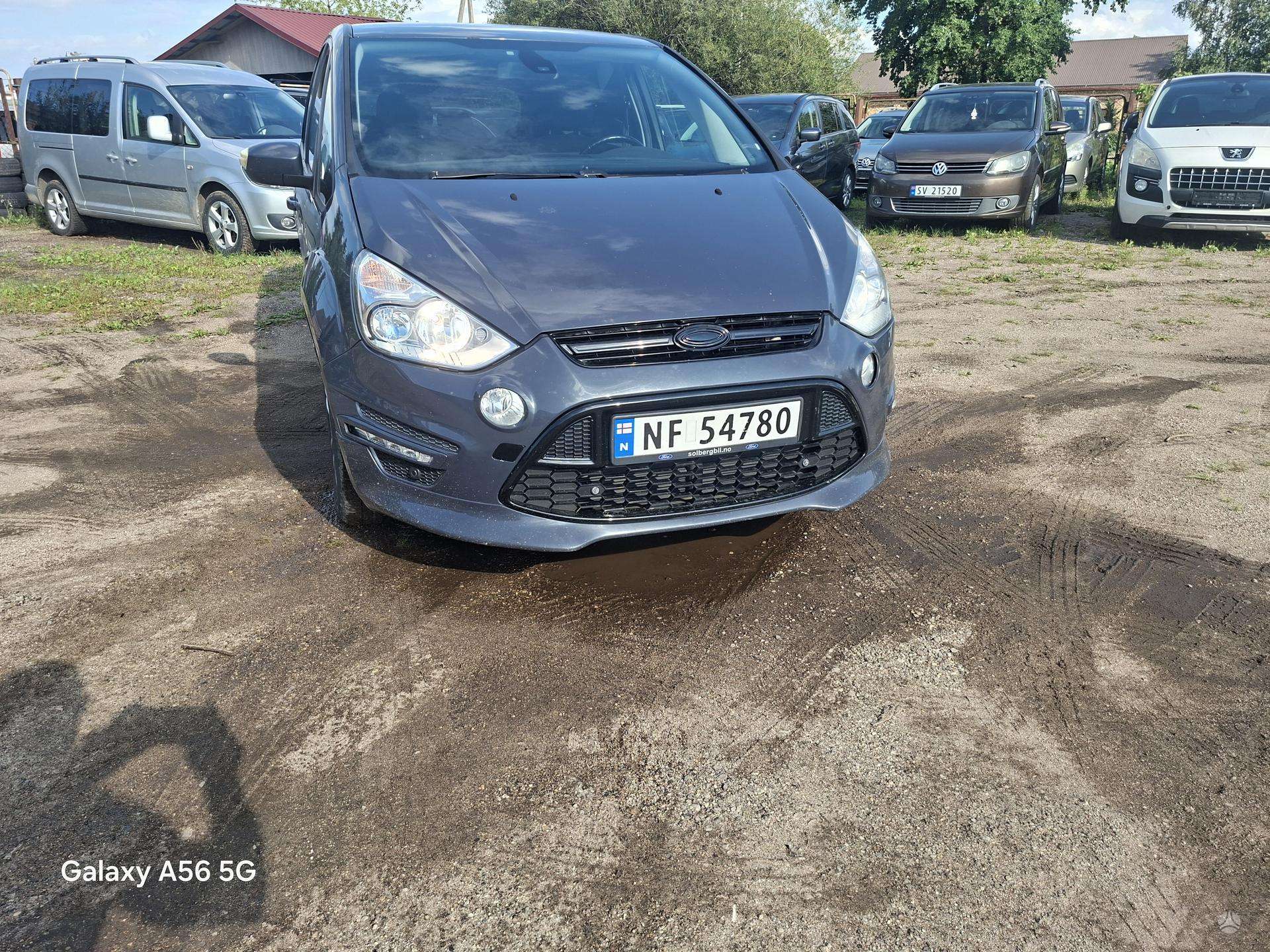 Ford S-MAX.