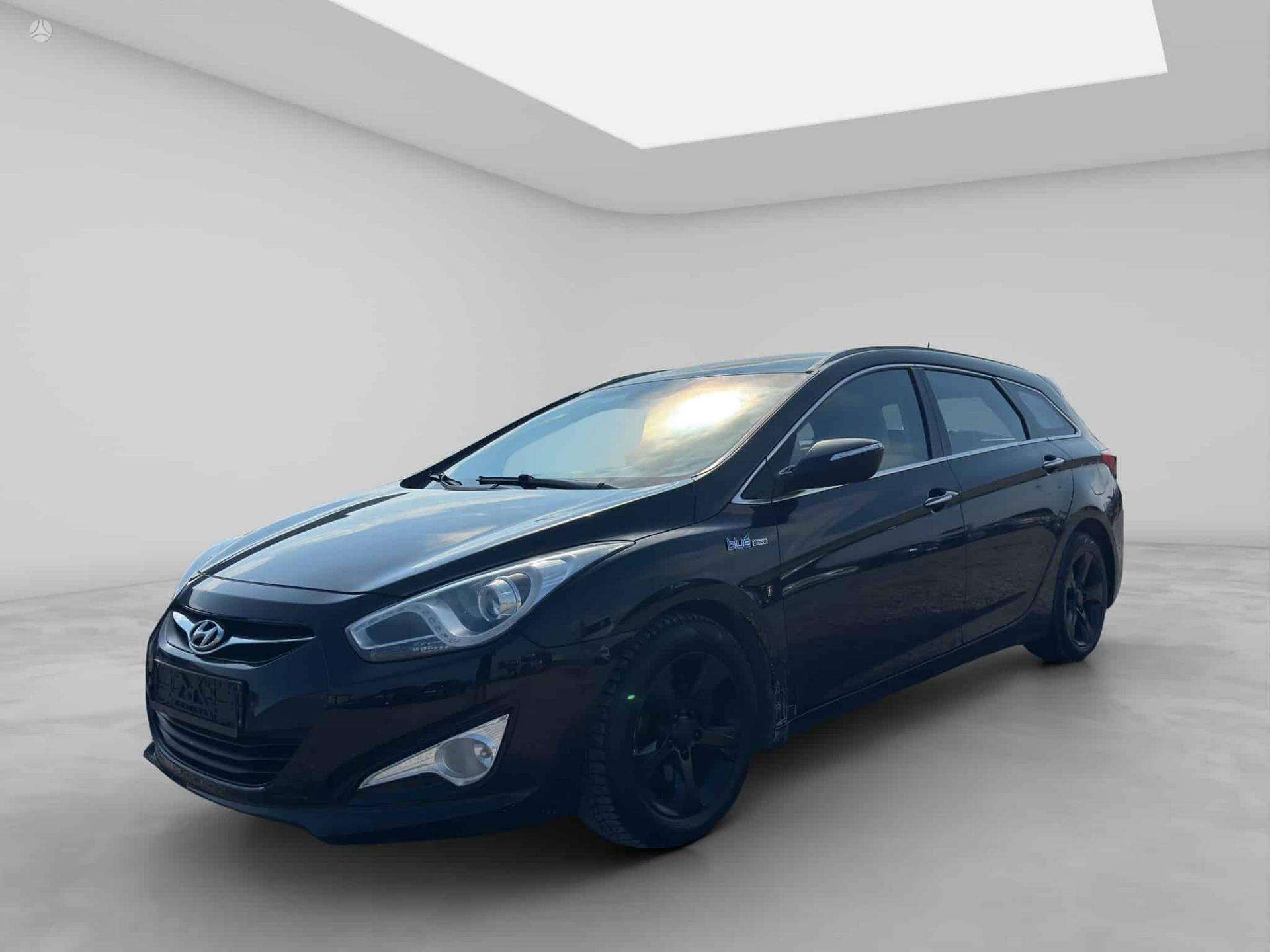 Hyundai i40.