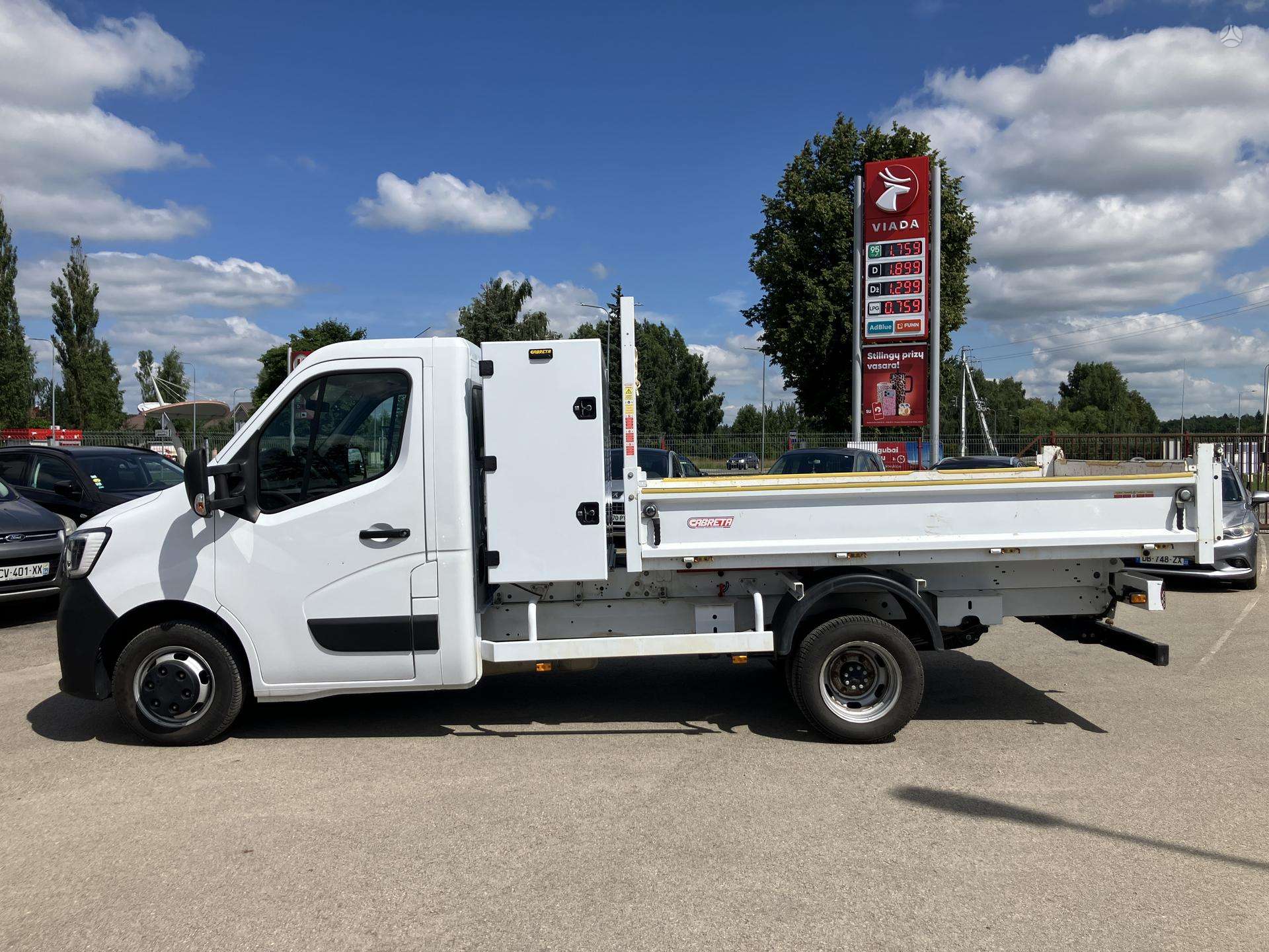 Renault Master.