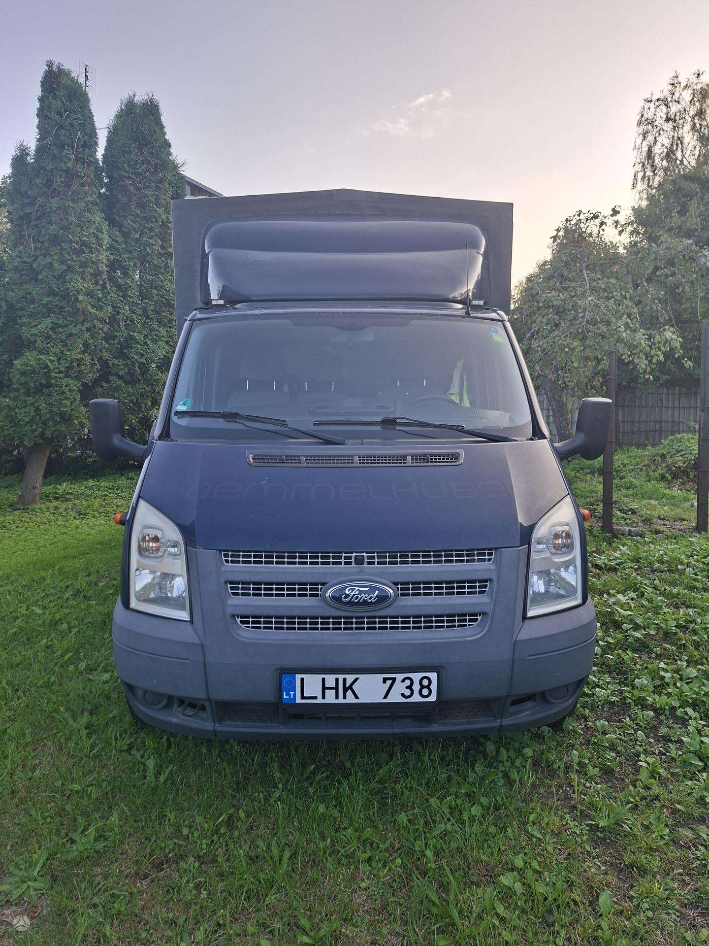 Ford Transit.