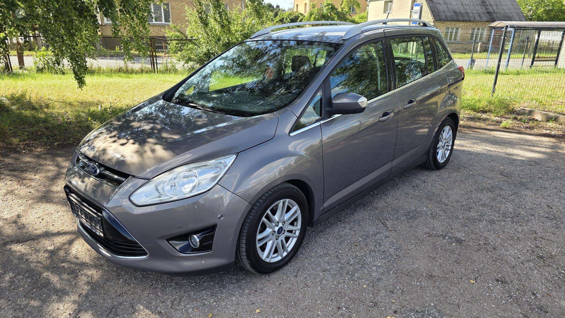 Ford C-MAX.