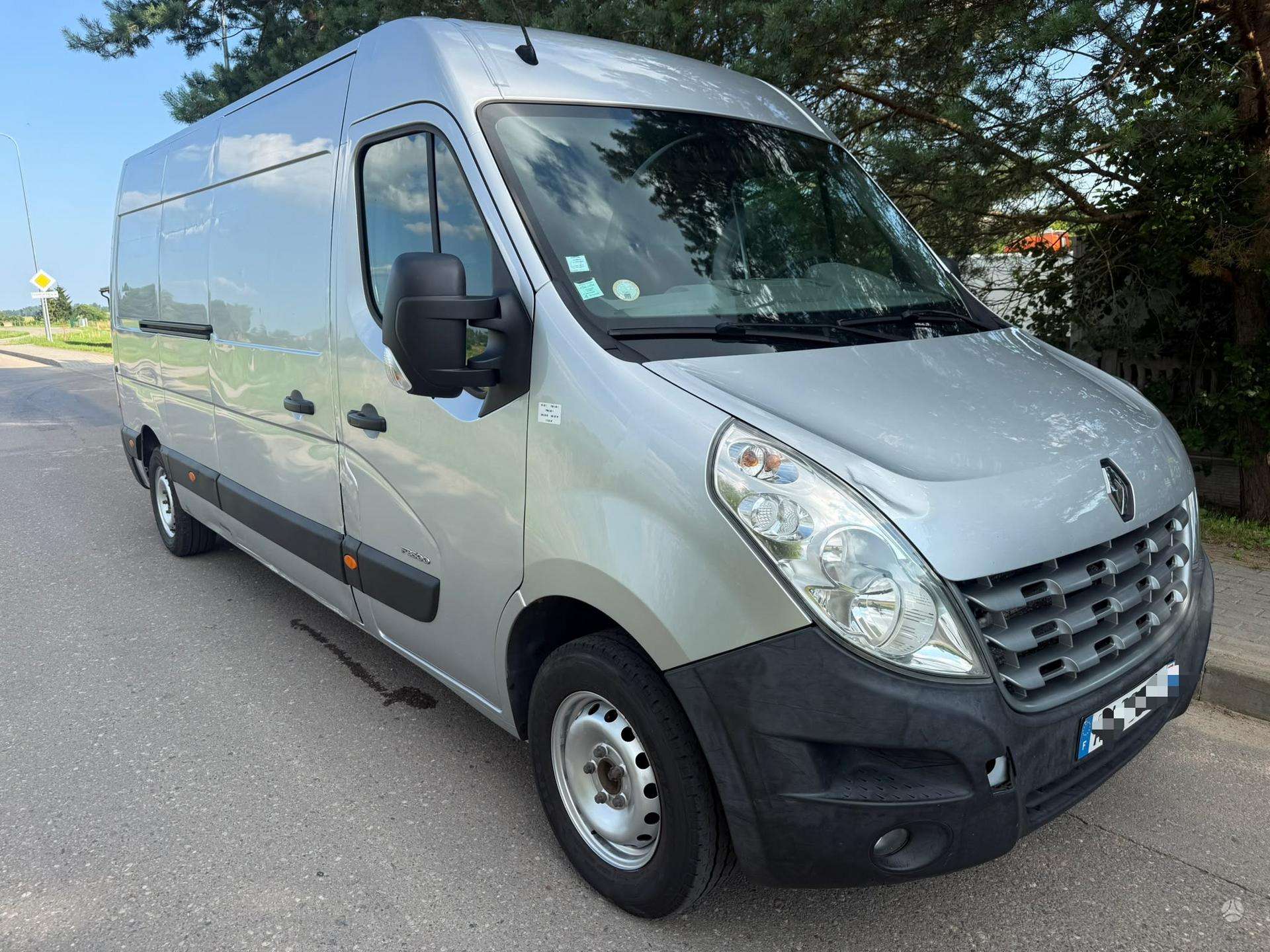Renault Master.