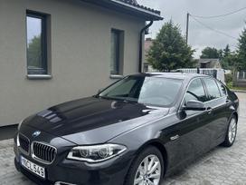 BMW 530.
