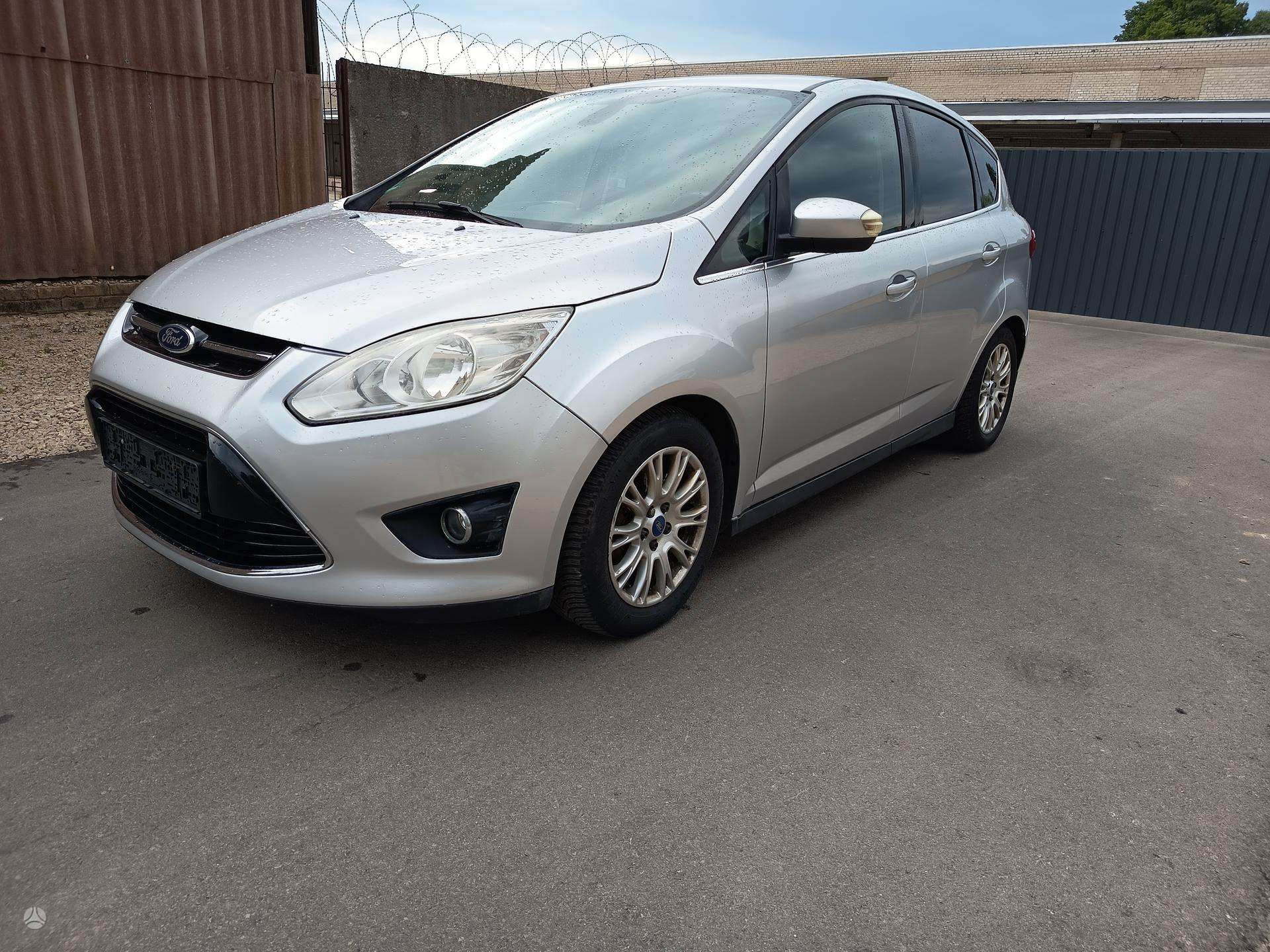 Ford C-MAX.