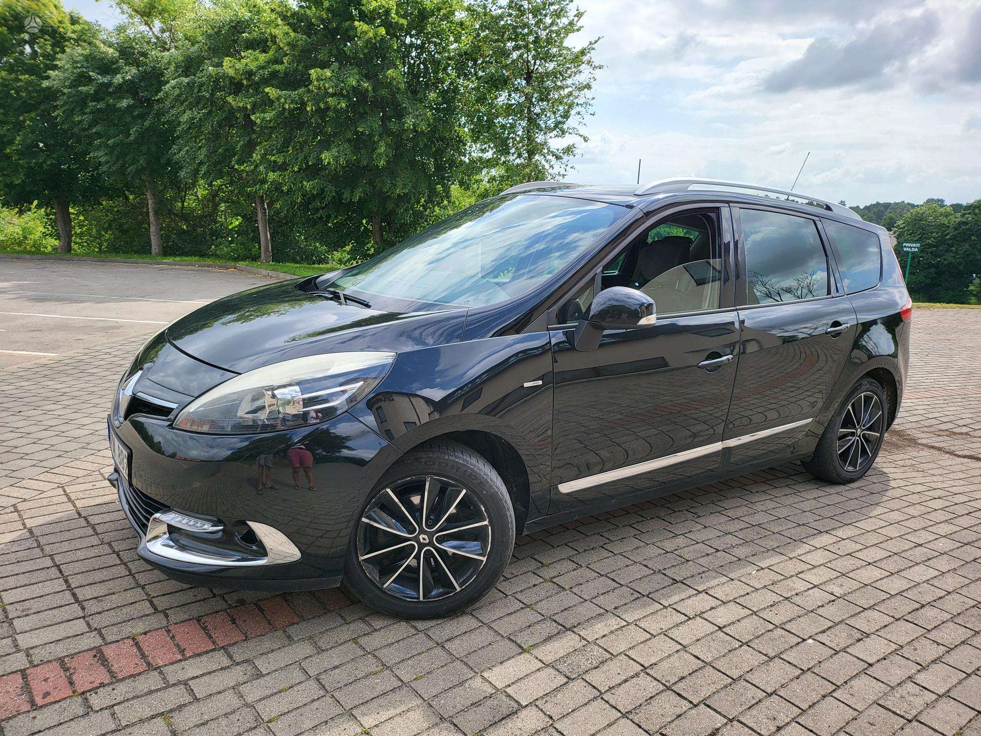 Renault Grand Scenic.