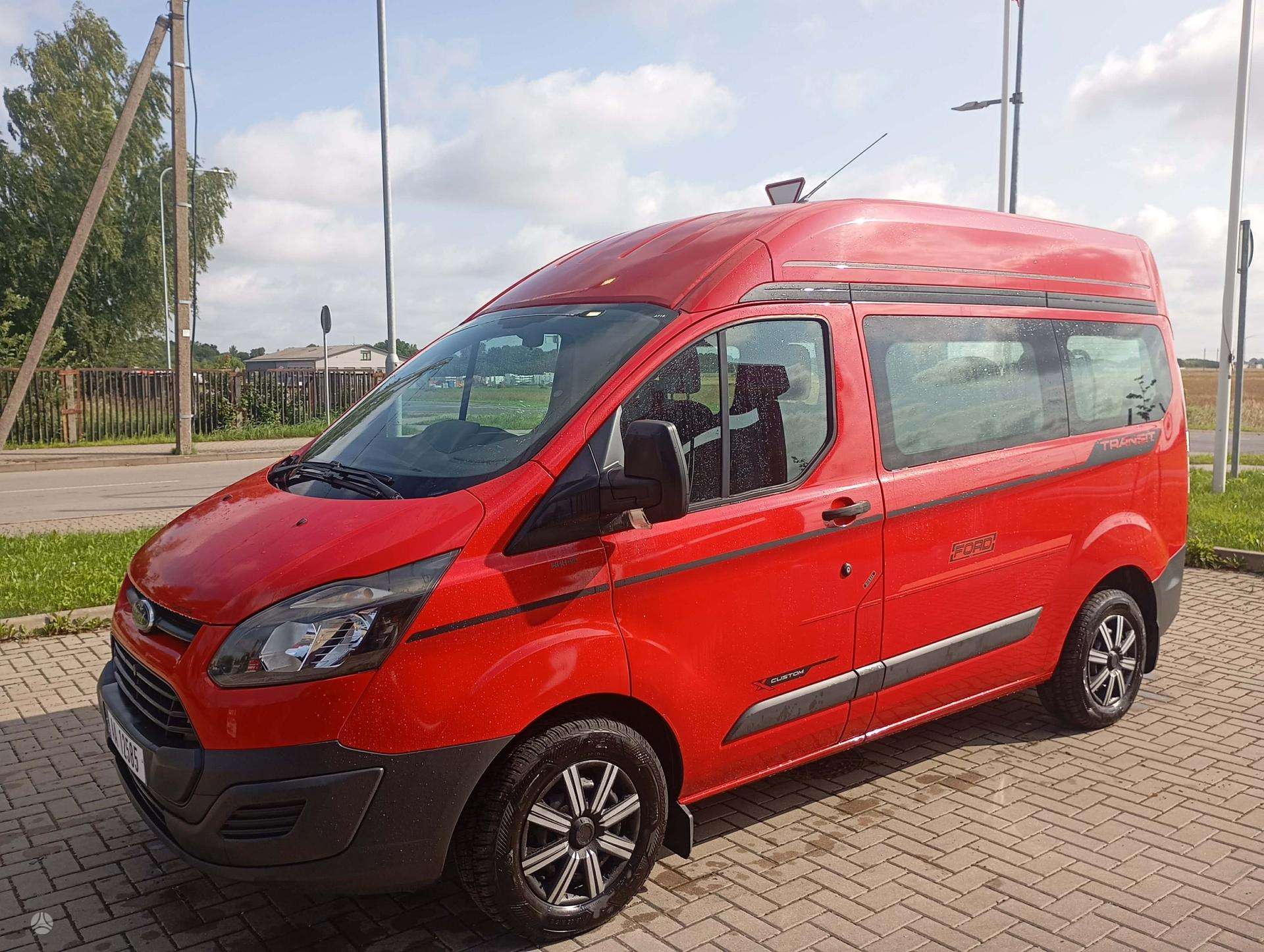Ford Transit Custom.