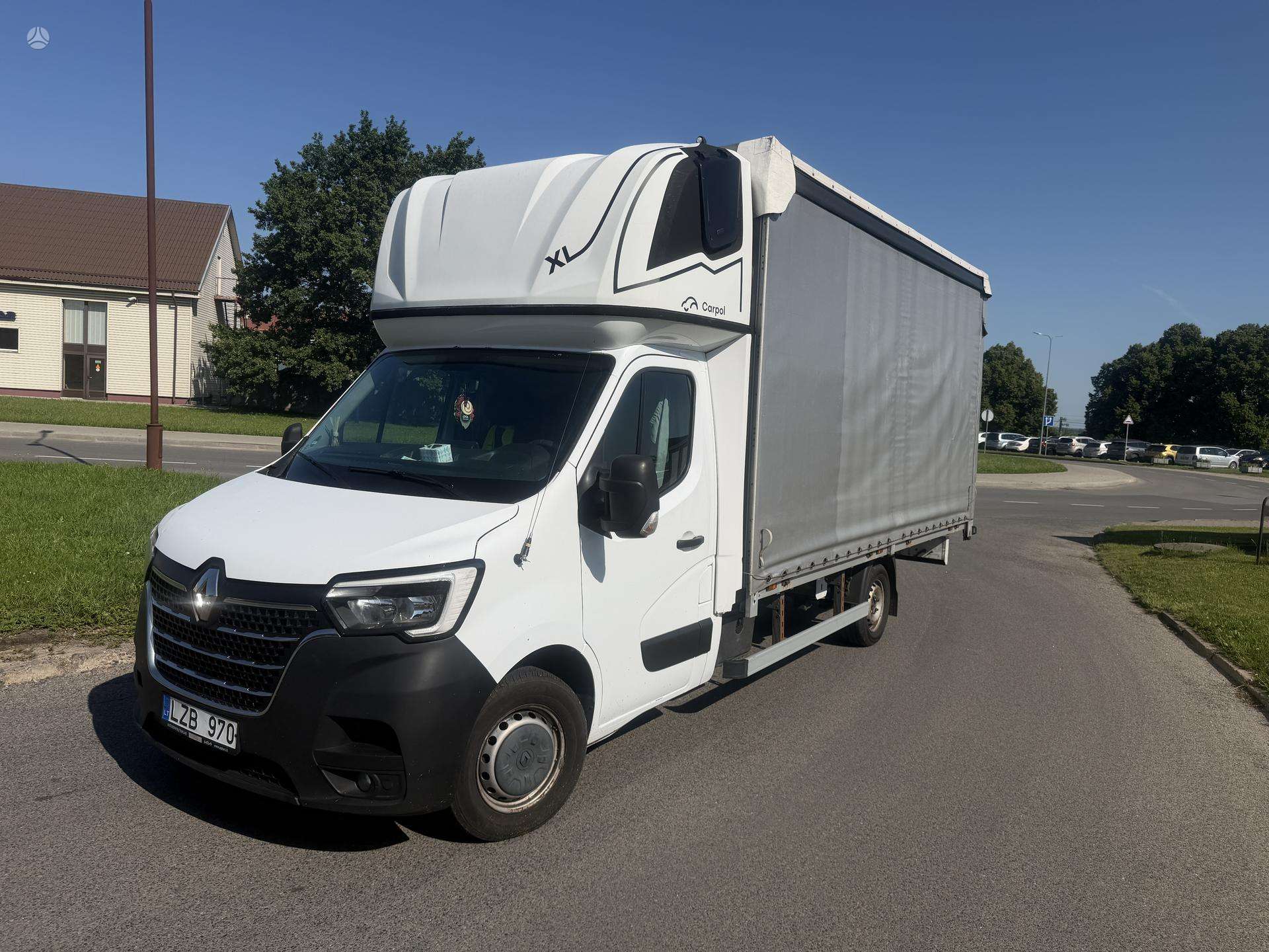 Renault Master.