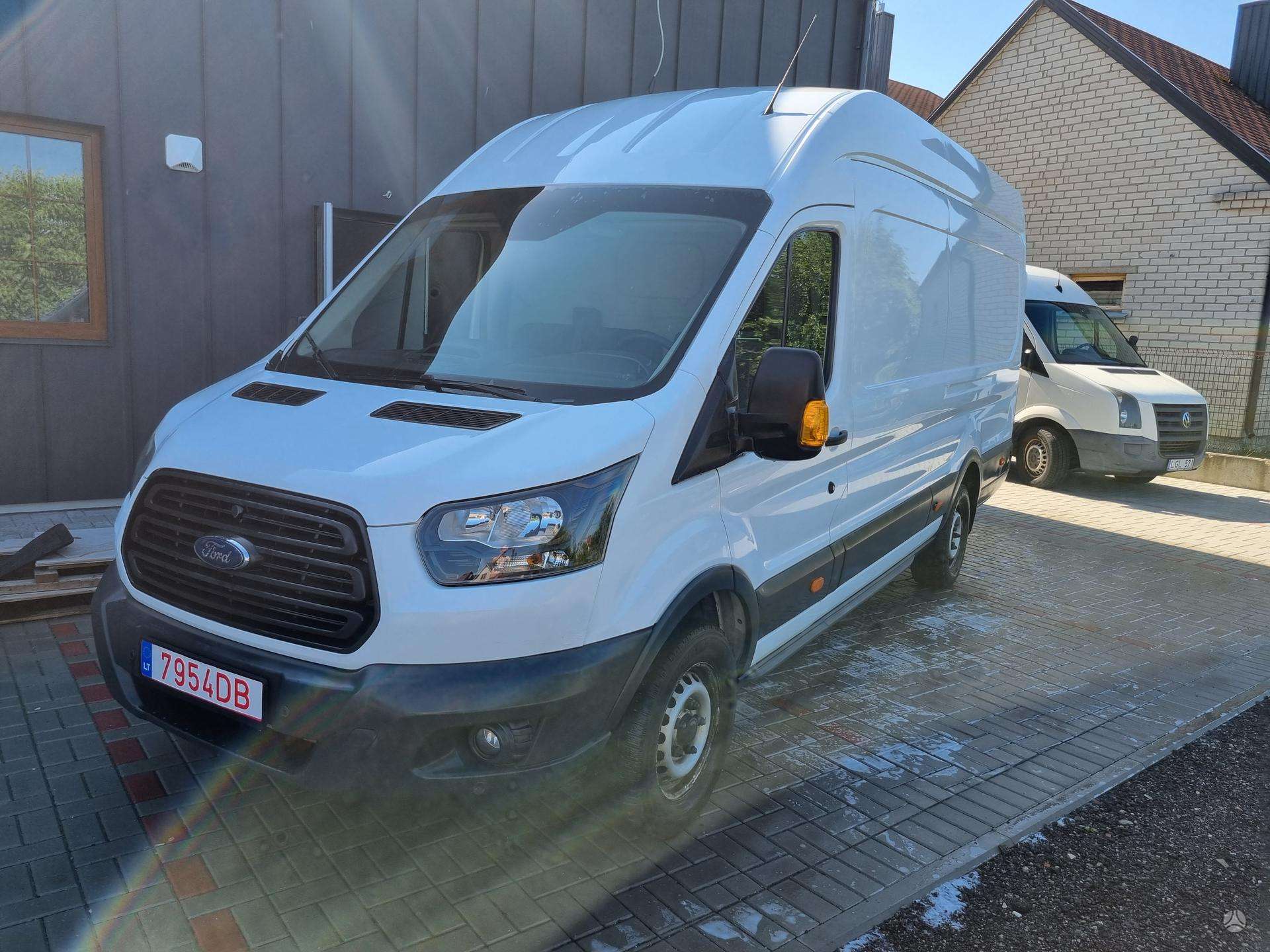Ford Transit.