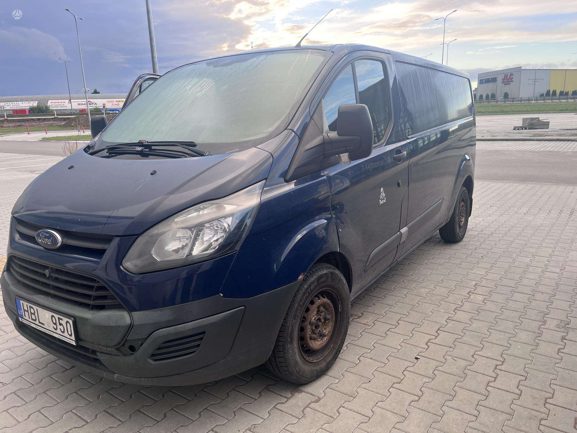 Ford Transit Custom.
