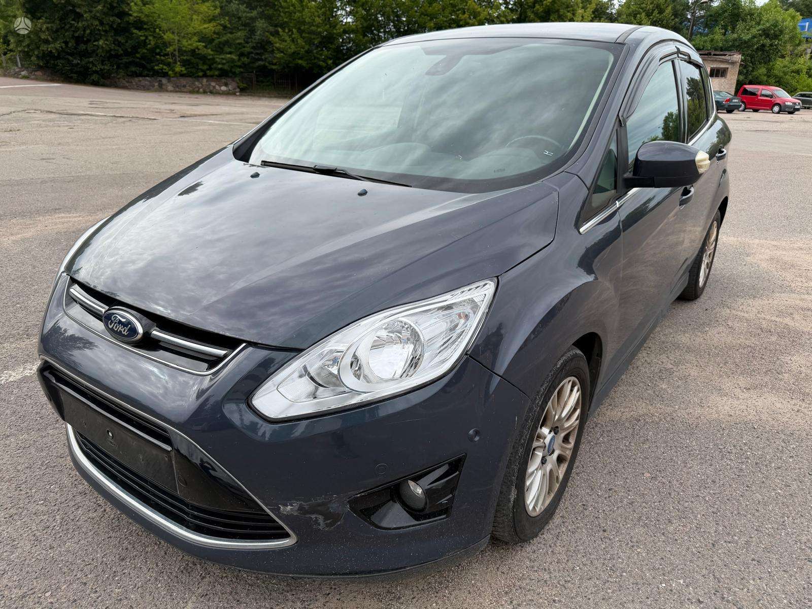 Ford C-MAX.