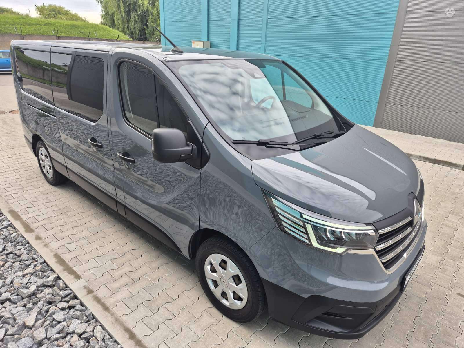 Renault Trafic.