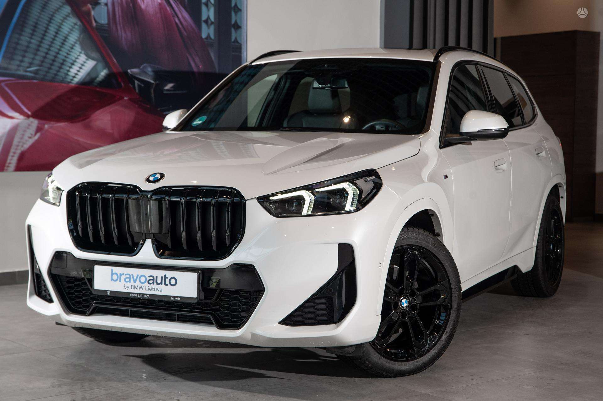 BMW X1.