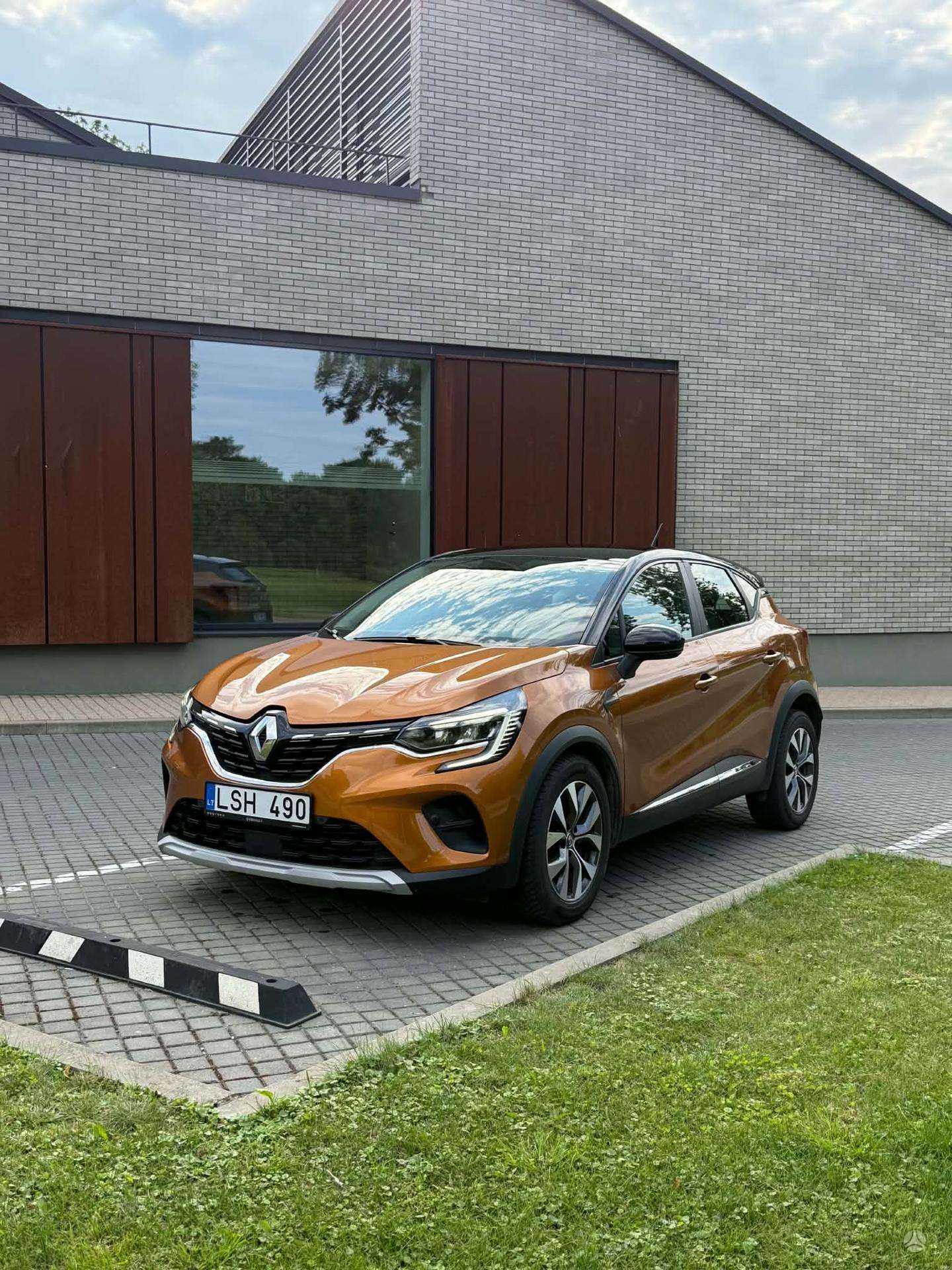 Renault Captur.