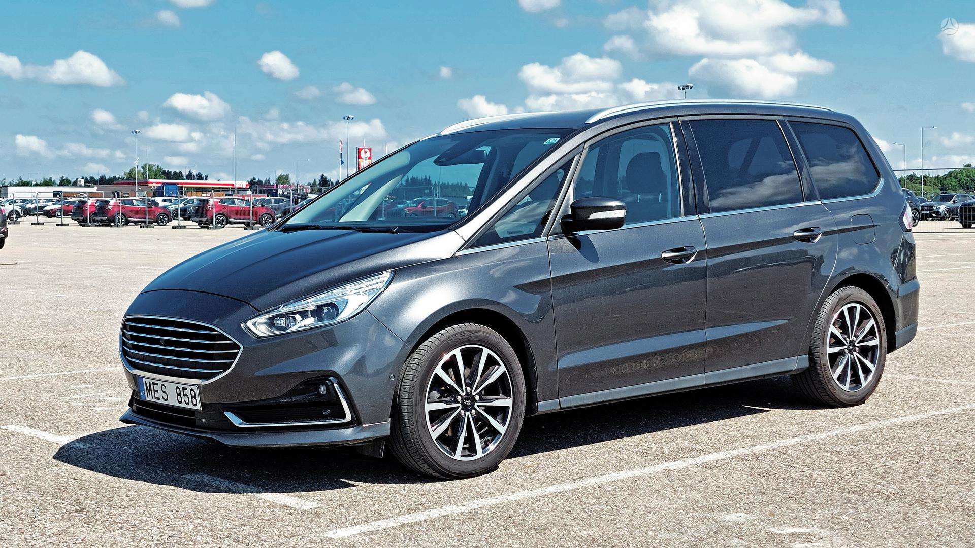 Ford Galaxy.