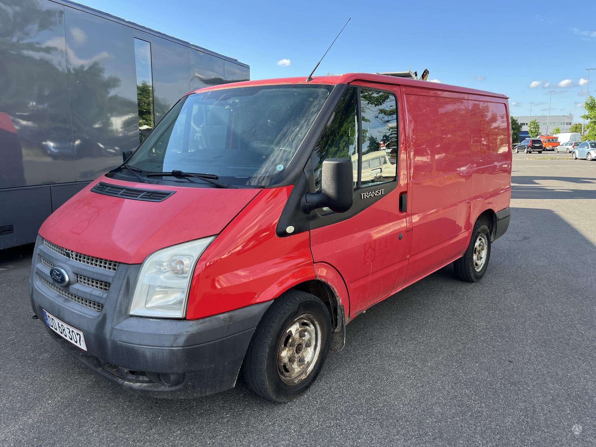 Ford Transit.