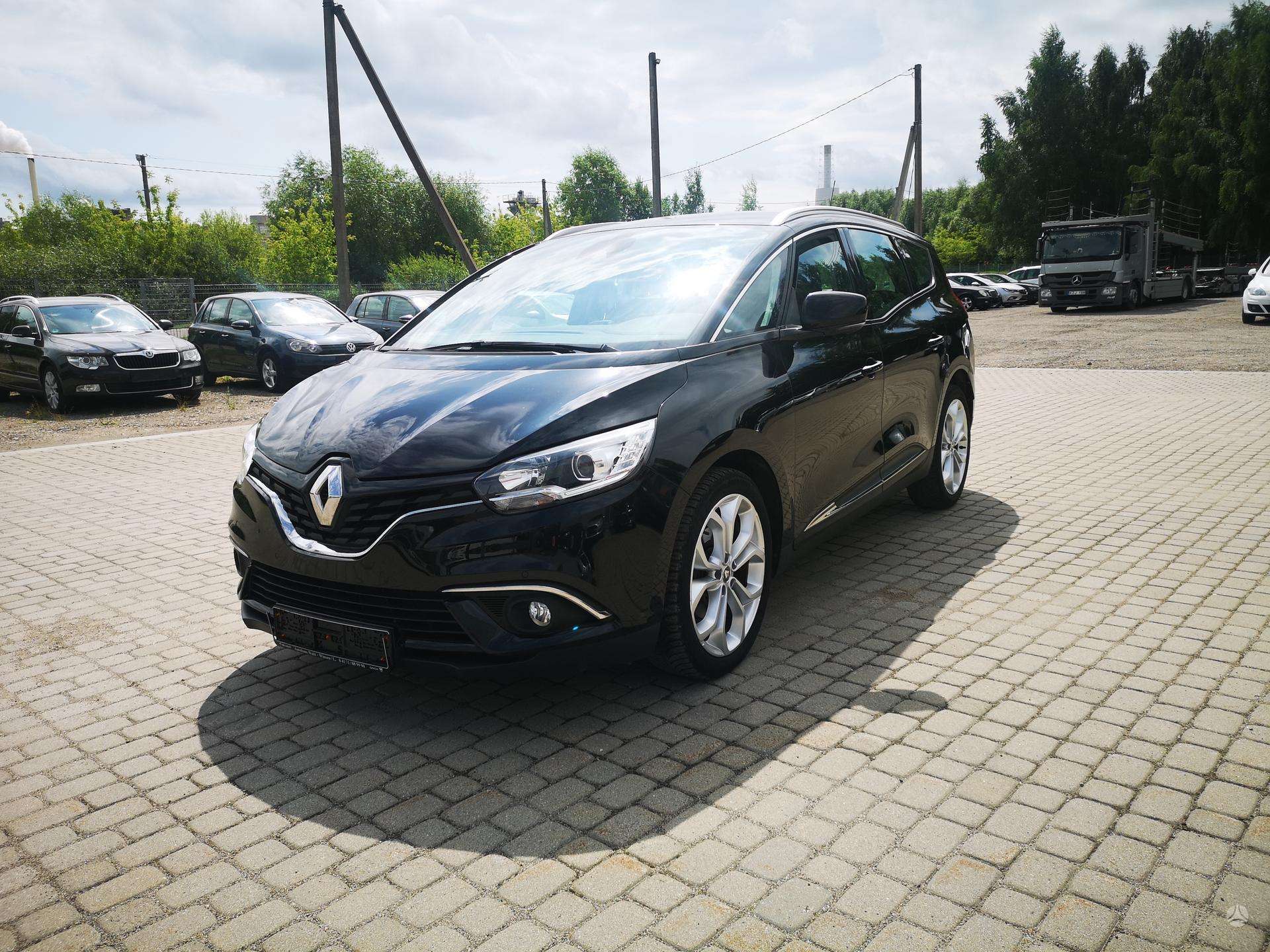 Renault Grand Scenic.