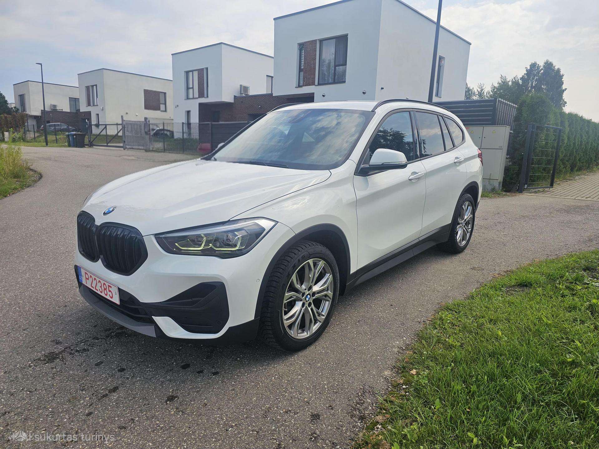 BMW X1.