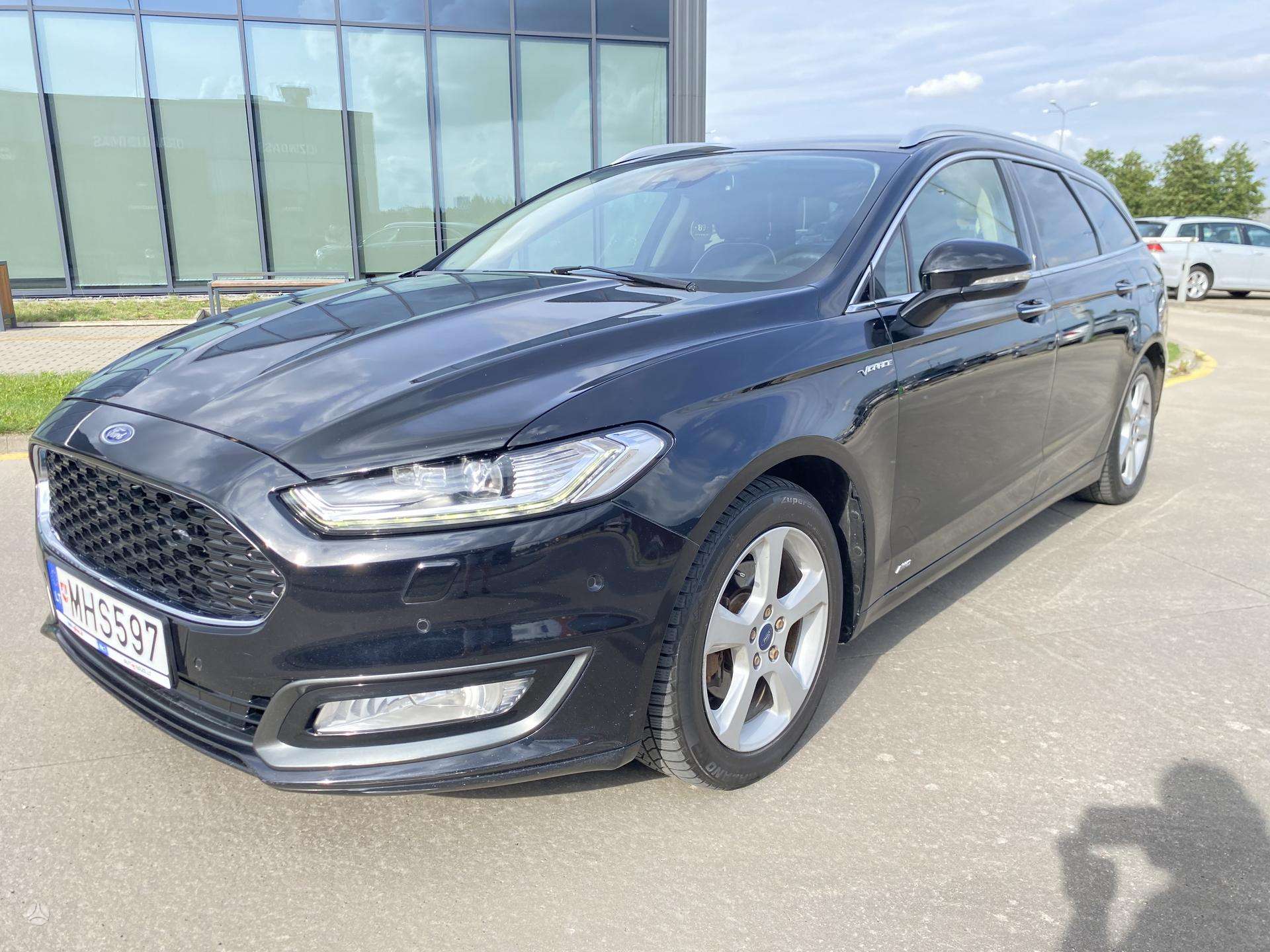 Ford Mondeo.