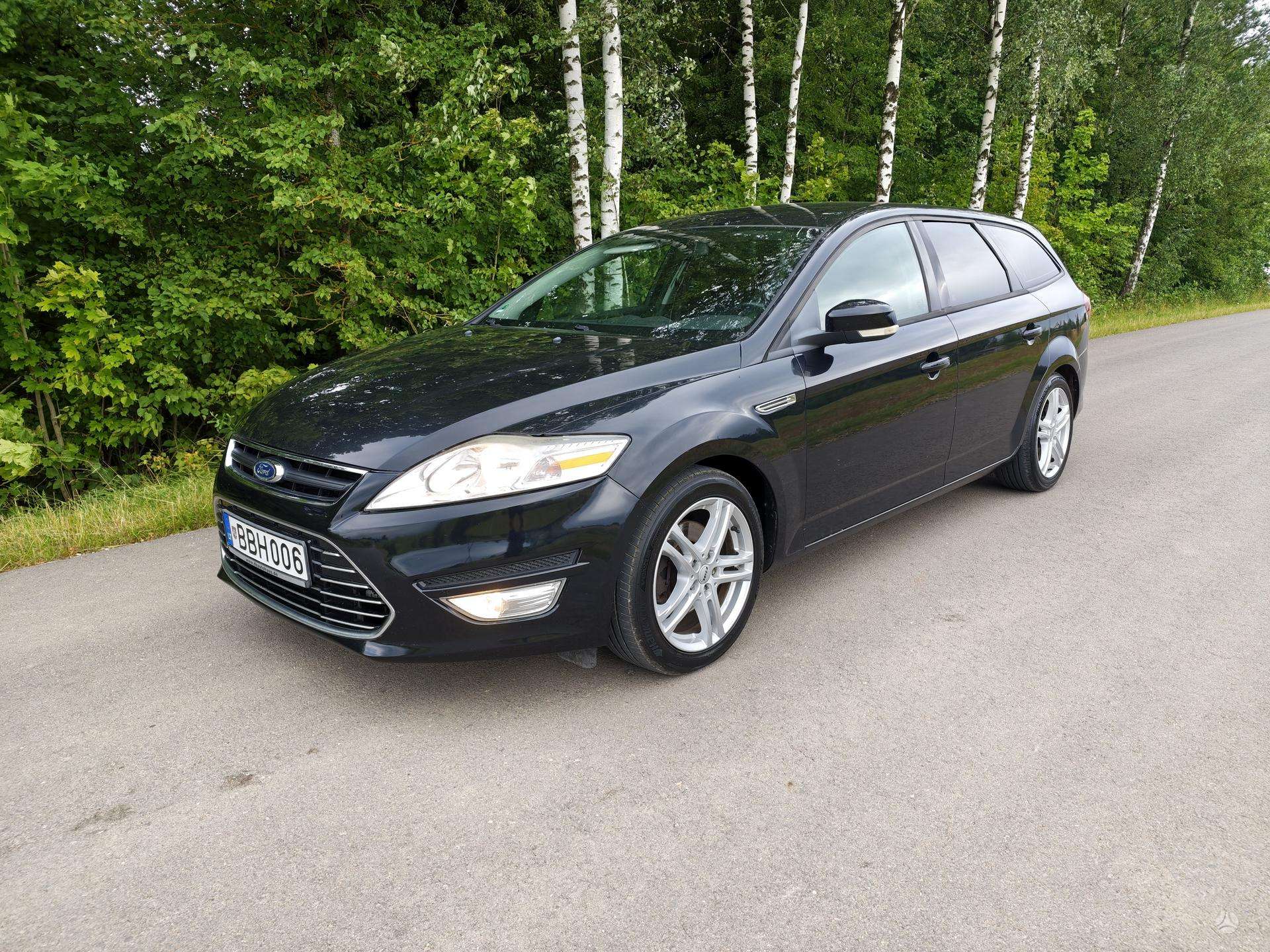 Ford Mondeo.