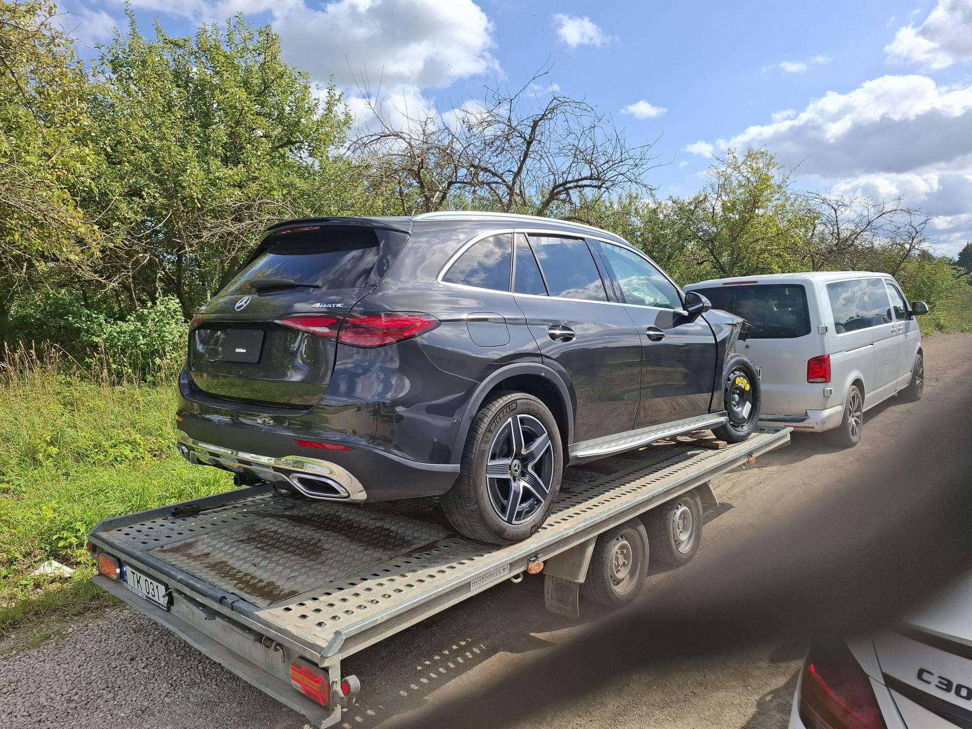 Mercedes-Benz GLC300