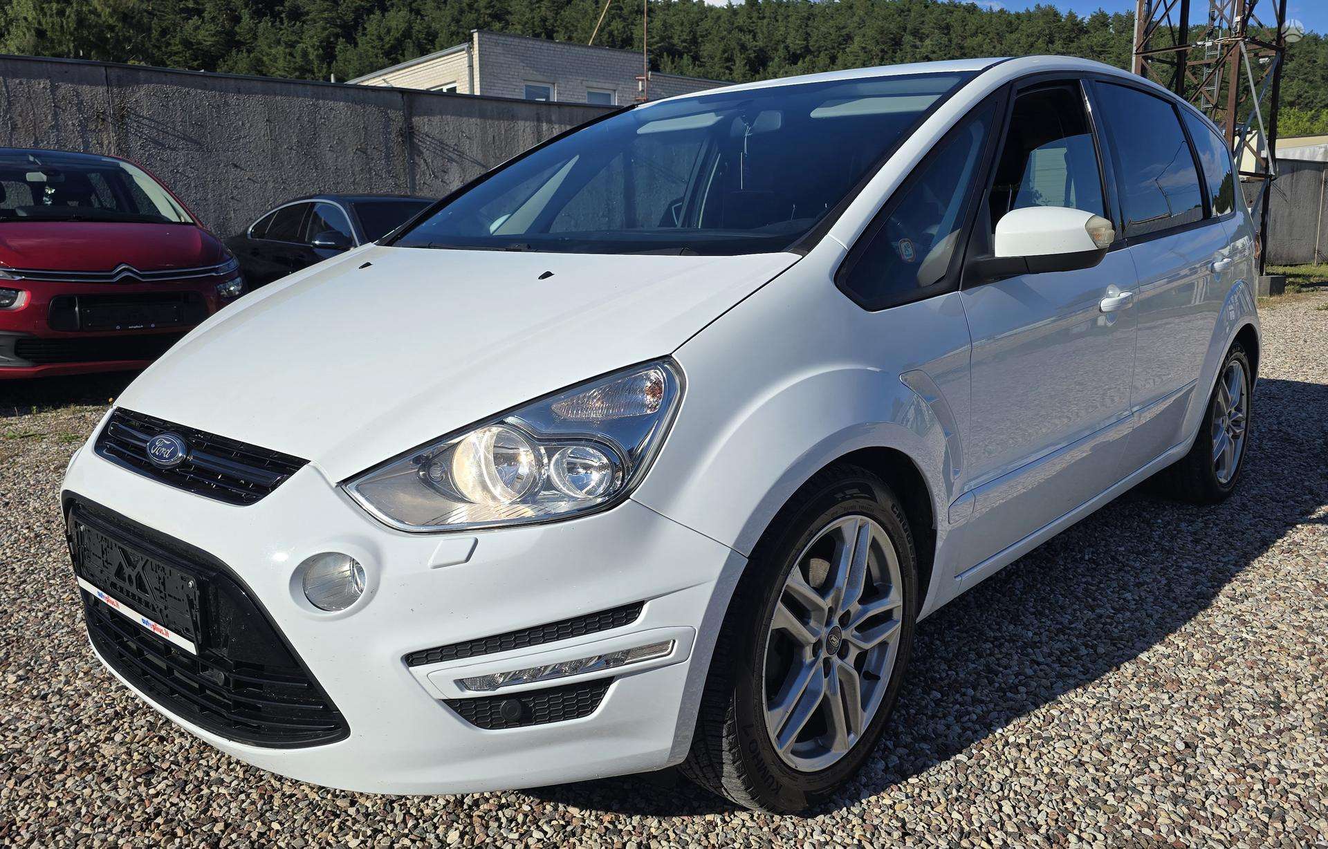 Ford S-MAX.