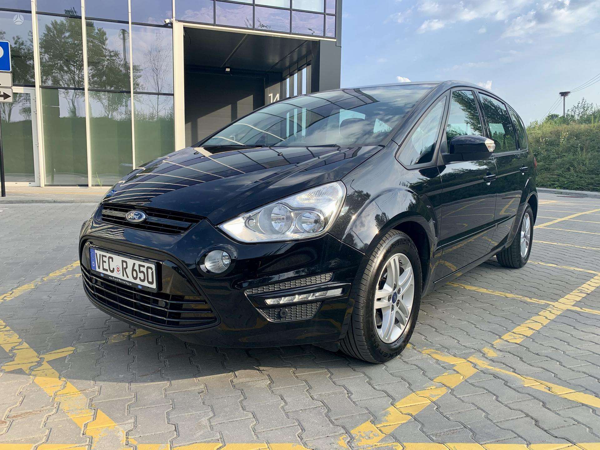 Ford S-MAX.