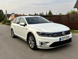 Volkswagen Passat.