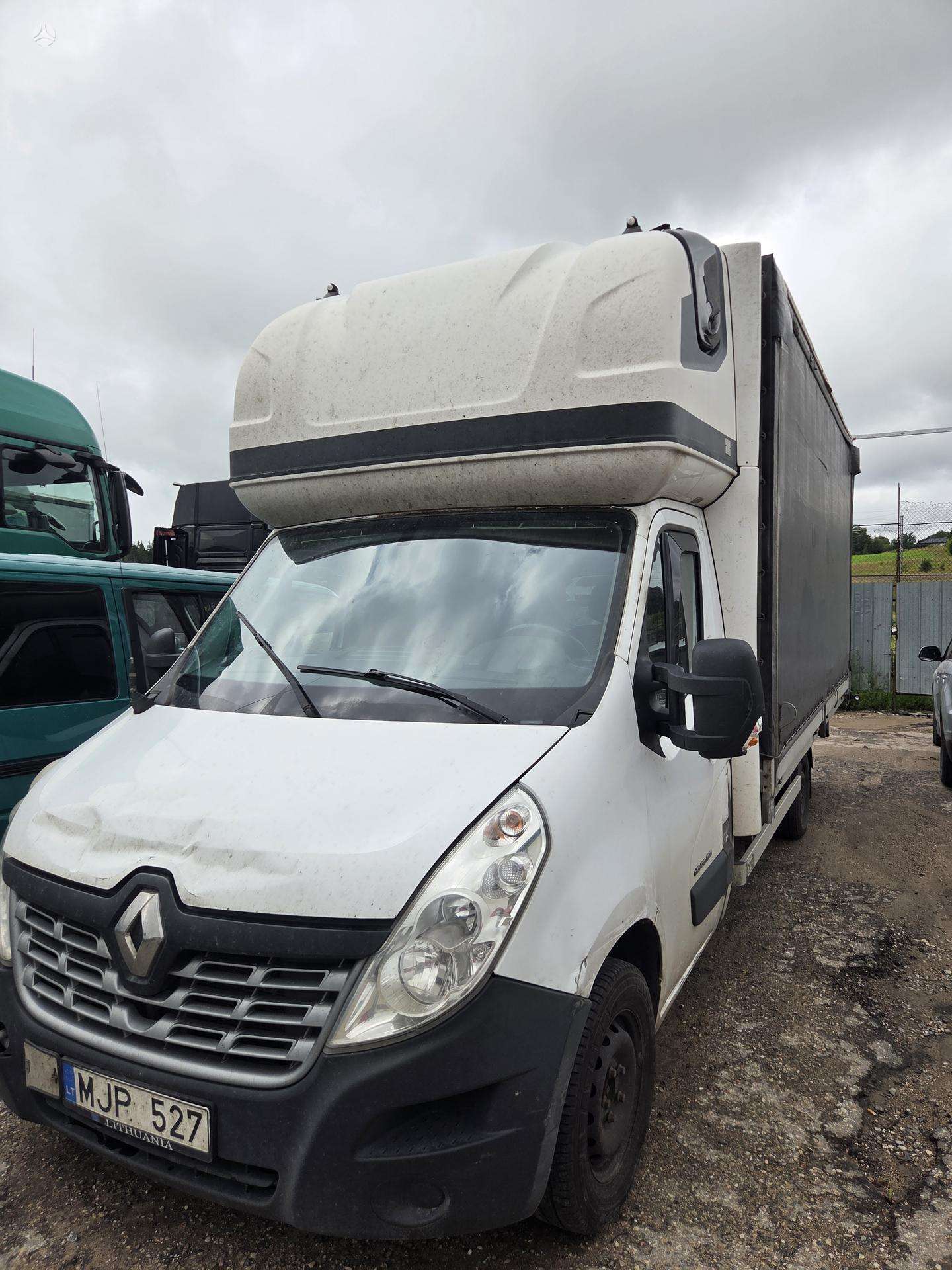 Renault Master.