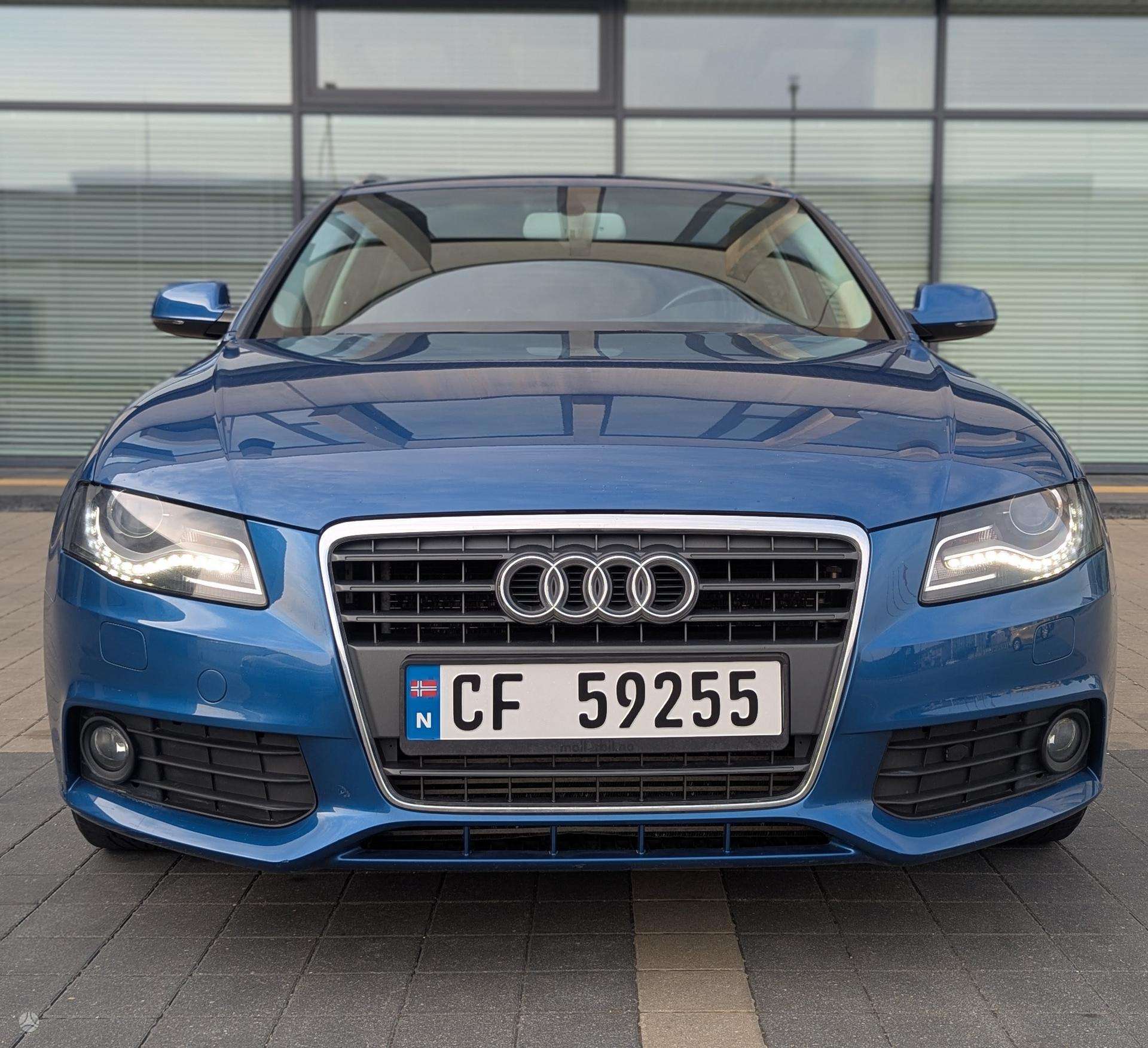 Audi A4.
