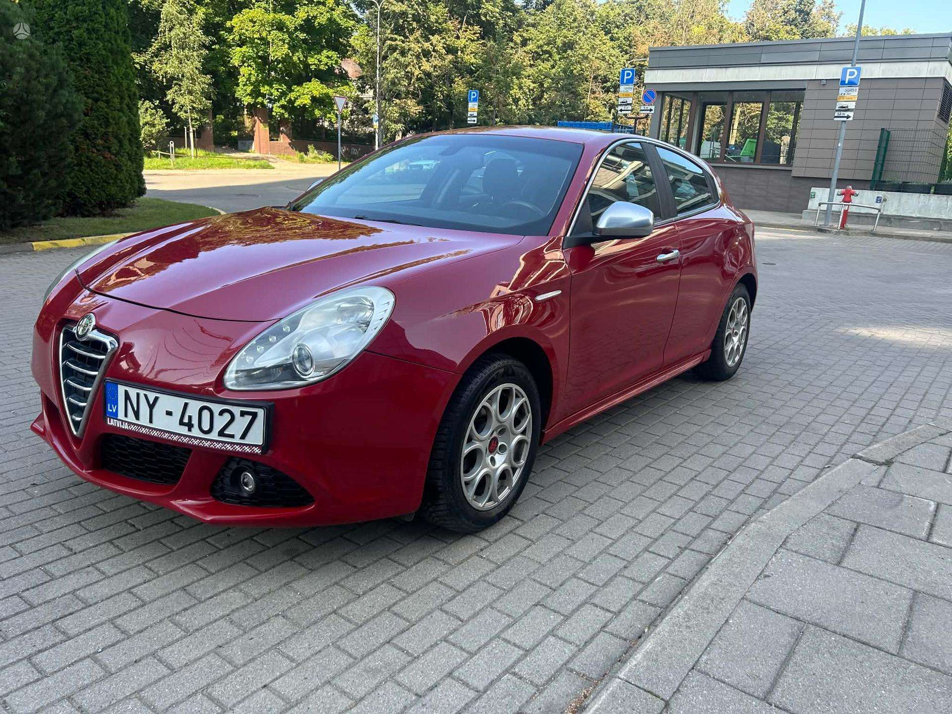 Alfa Romeo Giulietta.