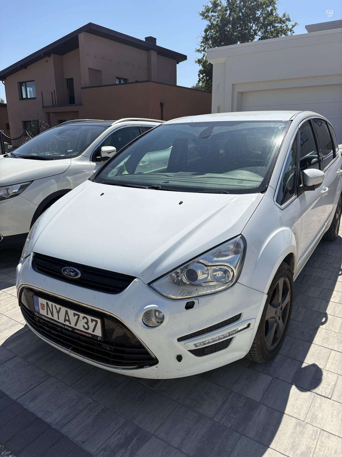 Ford S-MAX.